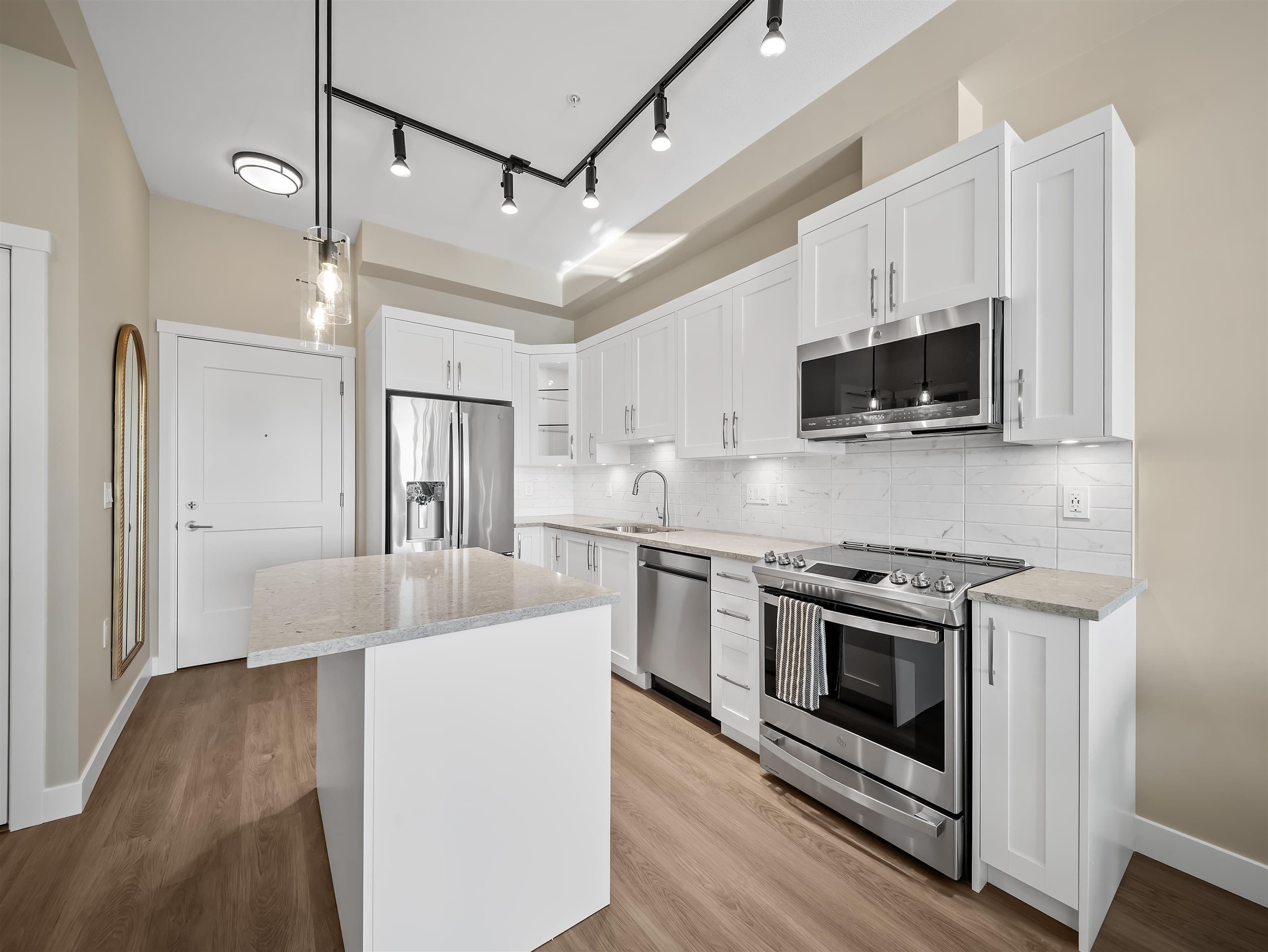 A432 - 8233 208b Street Street, Langley, V2Y 4M7 — photo 5