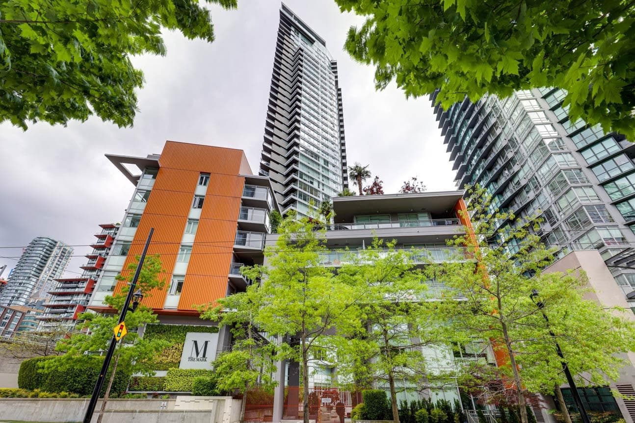 1207 - 1372 Seymour Street, Vancouver, V6B 0L1 — photo 1