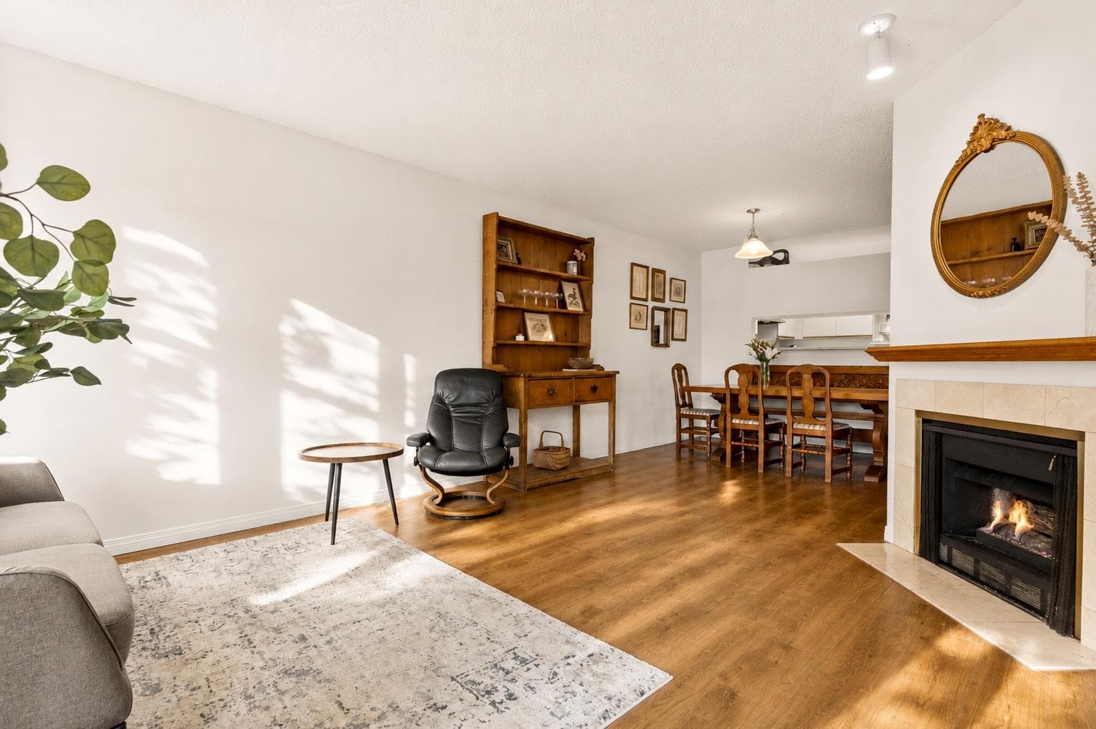 307 - 2800 Chesterfield Avenue, North Vancouver, V7N 4M1 — photo 3