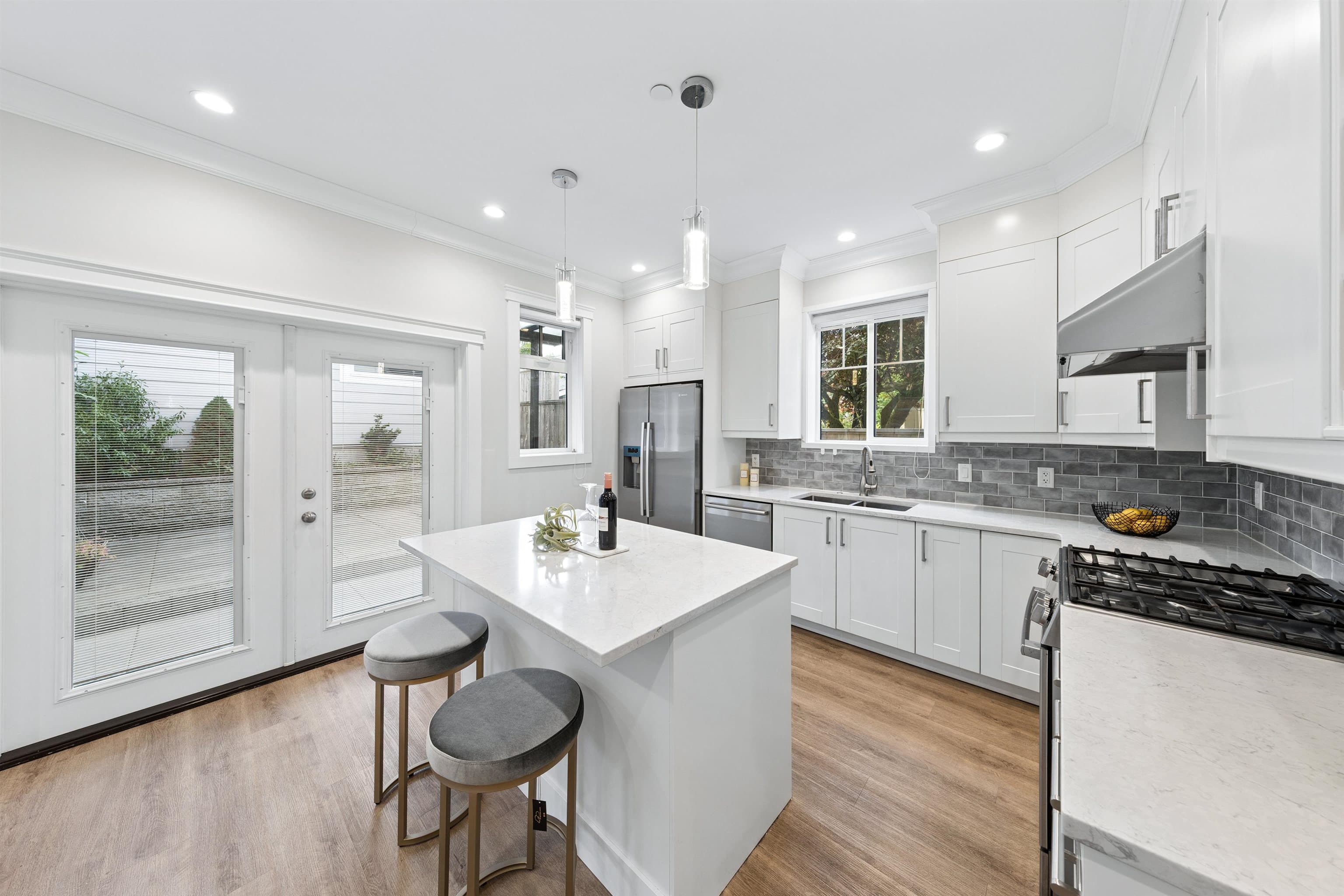 2753 Alma Street, Vancouver, V6R 3S3 — photo 4