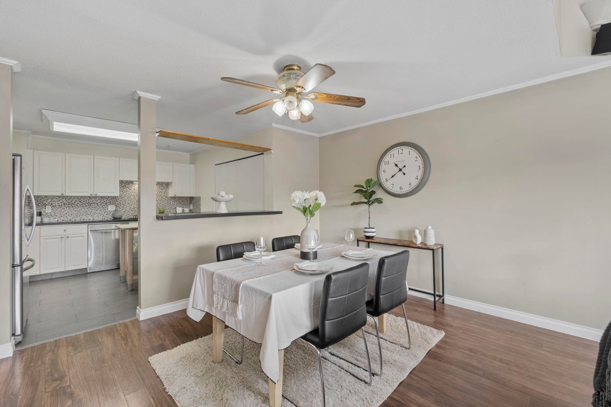 425 - 3 Rialto Court, New Westminster, V3M 6P2 — photo 3
