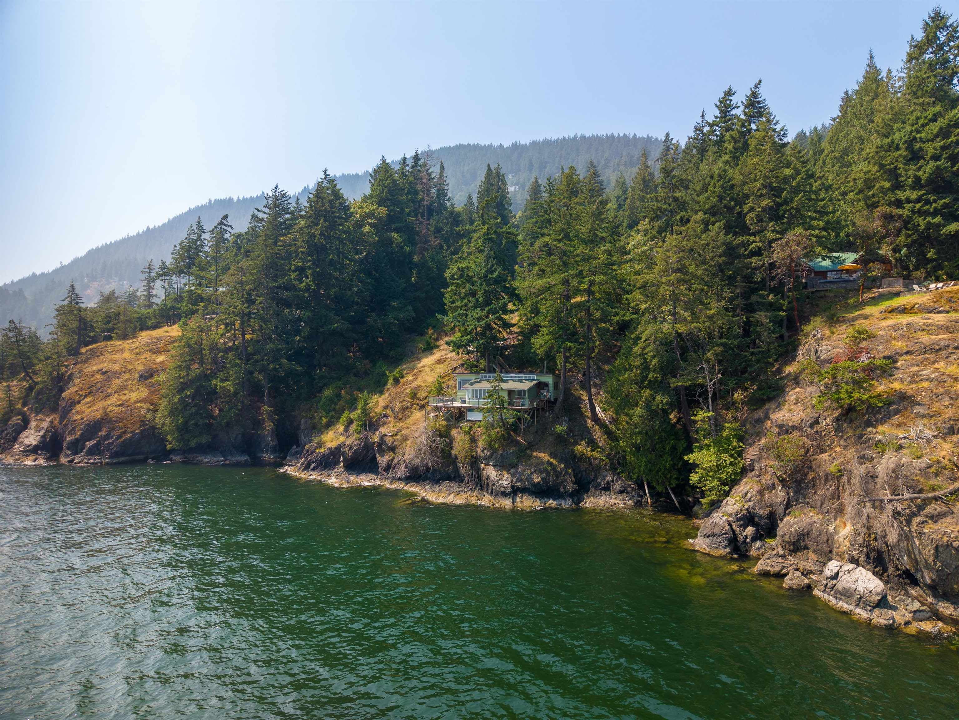867 Hummingbird Lane, Bowen Island