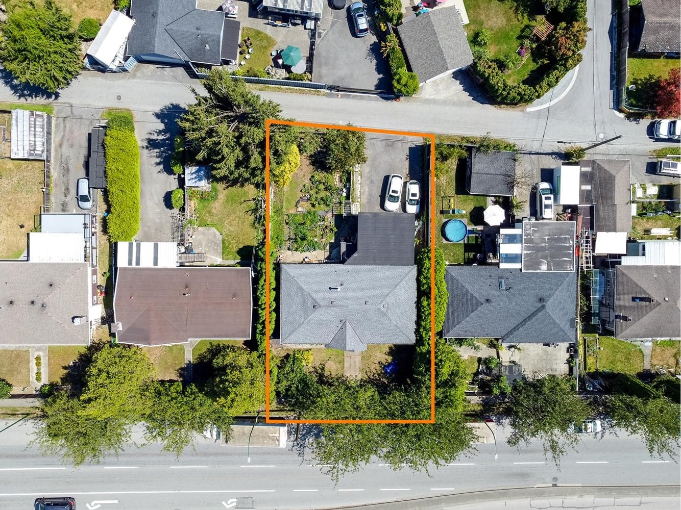 4560 Boundary Road, Burnaby, V5R 2N4 — photo 1