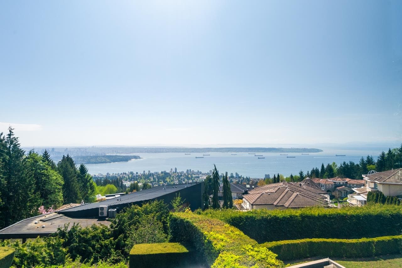 1626 Pinecrest Drive, West Vancouver, V7S 3H3 — photo 2