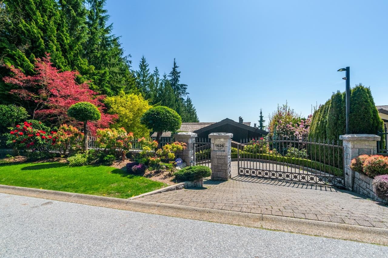 1626 Pinecrest Drive, West Vancouver, V7S 3H3 — photo 5