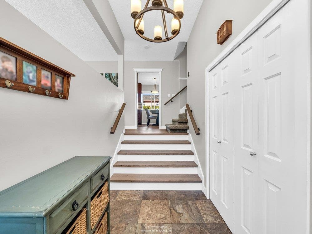 10920 Hogarth Drive, Richmond, V7E 3Z8 — photo 3