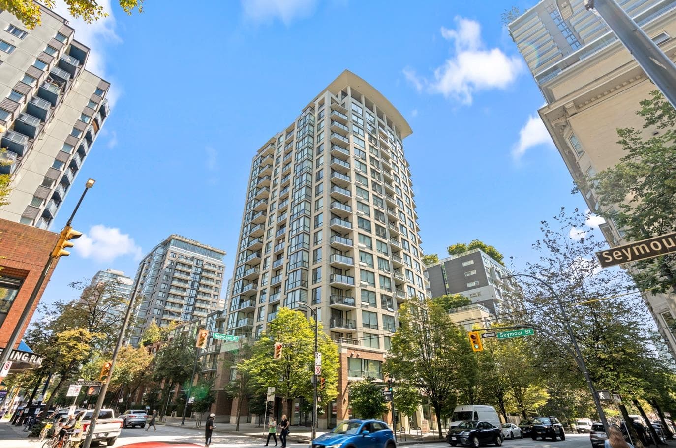 705 - 1082 Seymour Street, Vancouver, V6B 1X9 — photo 2