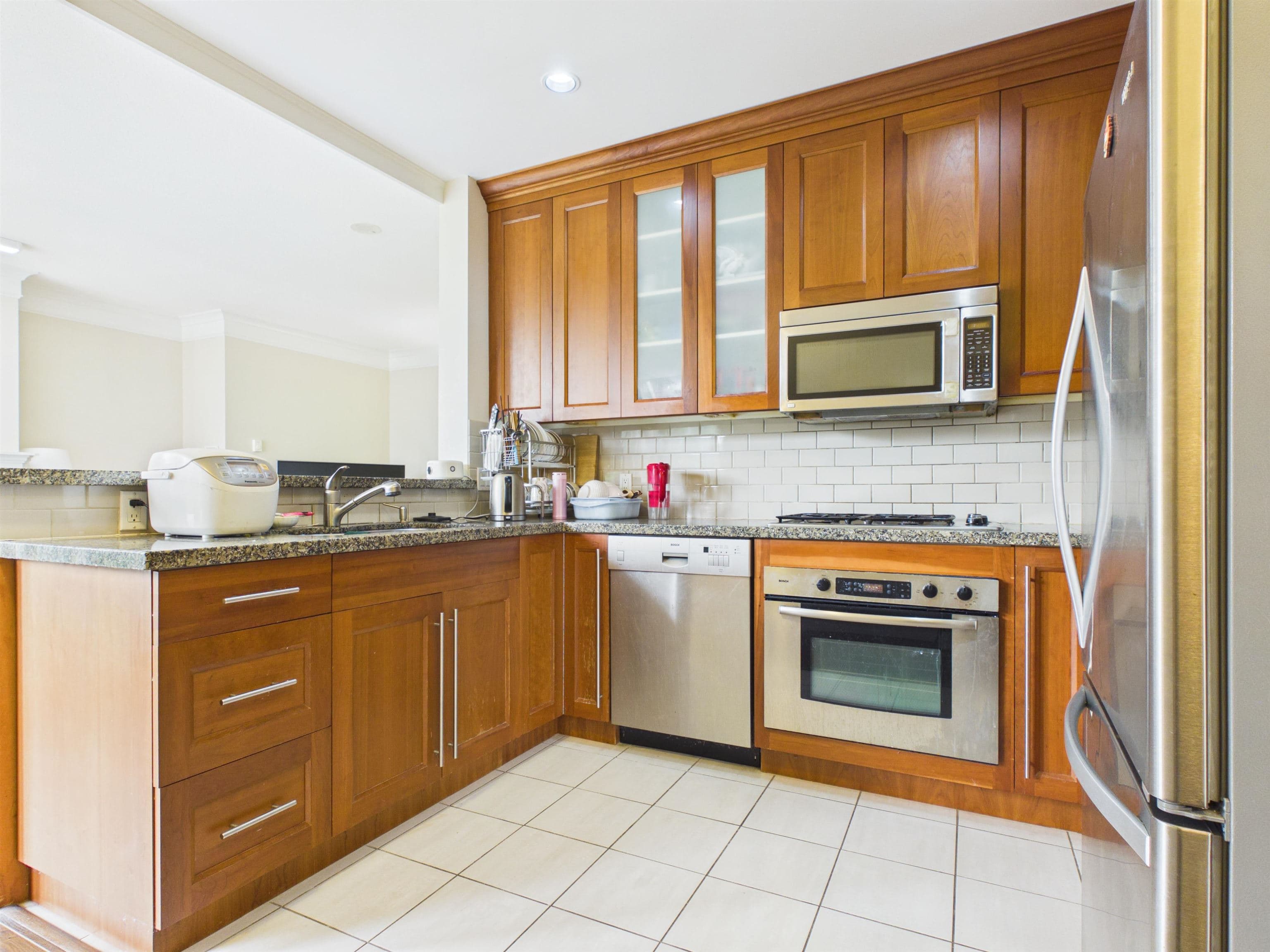 401 - 4759 Valley Drive, Vancouver, V6J 4B7 — photo 5
