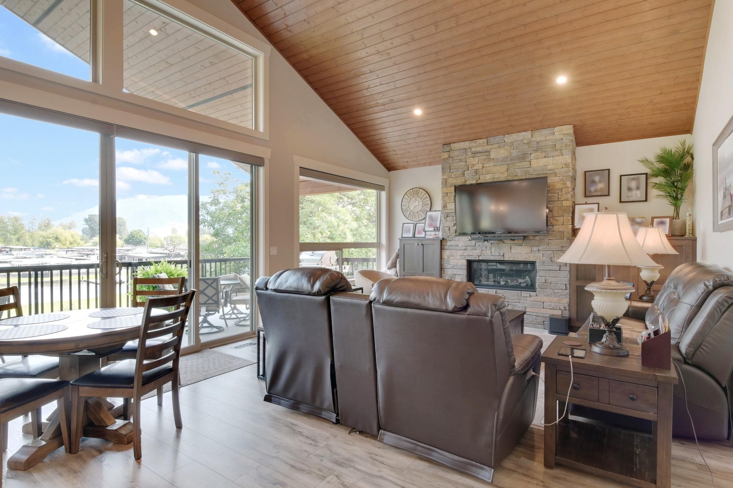 8506 Lakeview Road, Mission, V2V 7L8 — photo 3