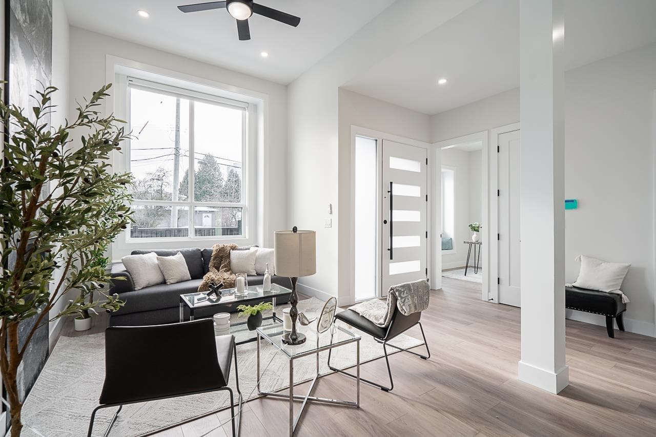 7880 15th Street, Burnaby, V3N 4K6 — photo 3