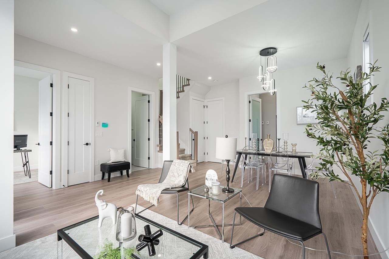 7880 15th Street, Burnaby, V3N 4K6 — photo 4