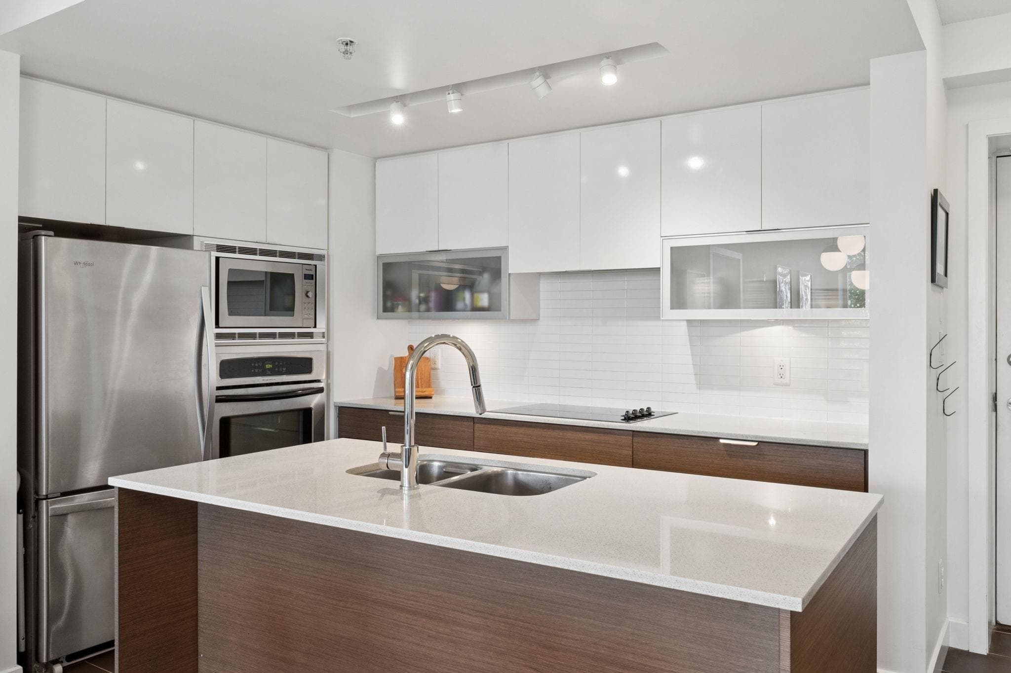 503 - 175 W 2nd Street, North Vancouver, V7M 0A5 — photo 3