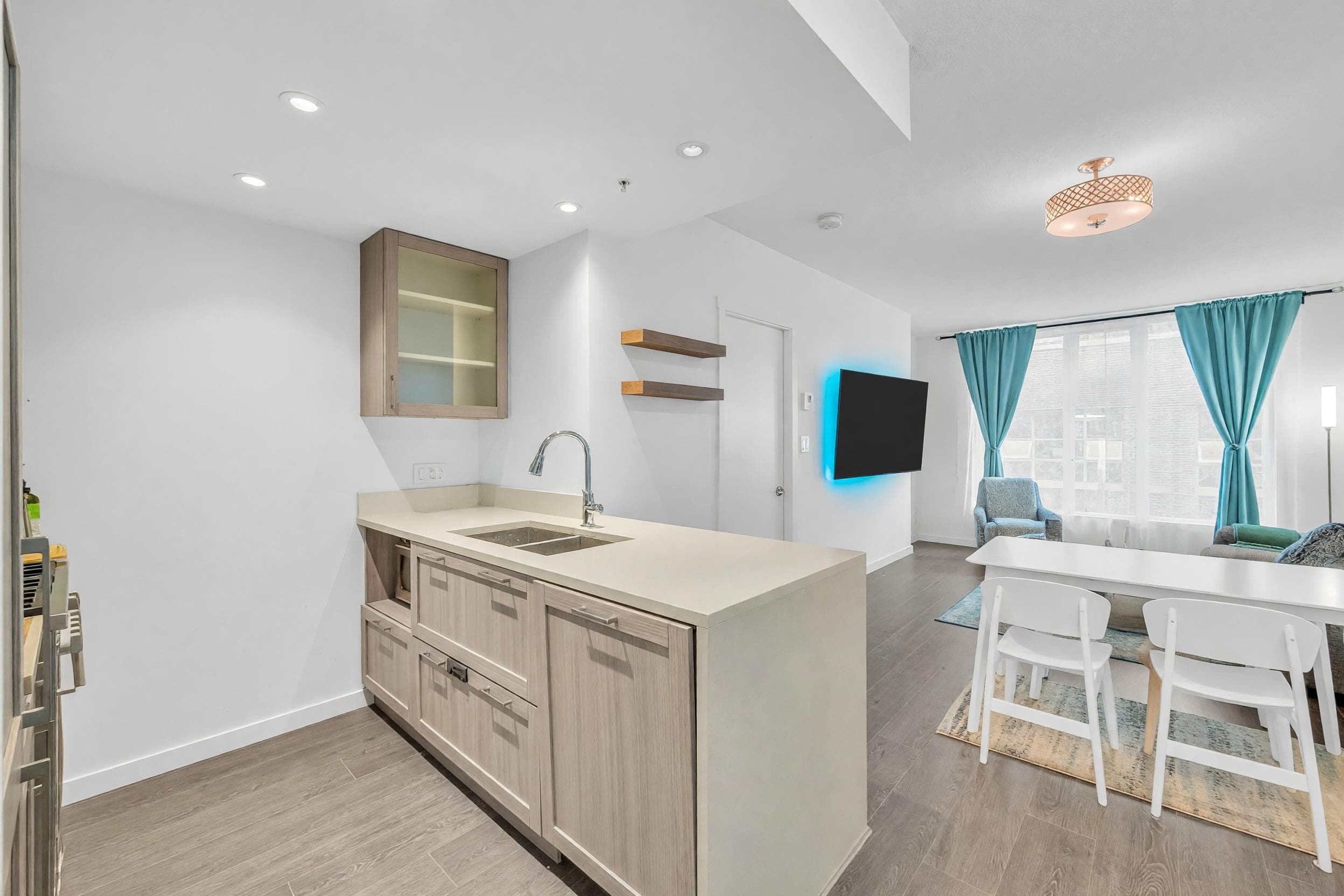 504 - 5598 Ormidale Street, Vancouver, V5R 0E5 — photo 2