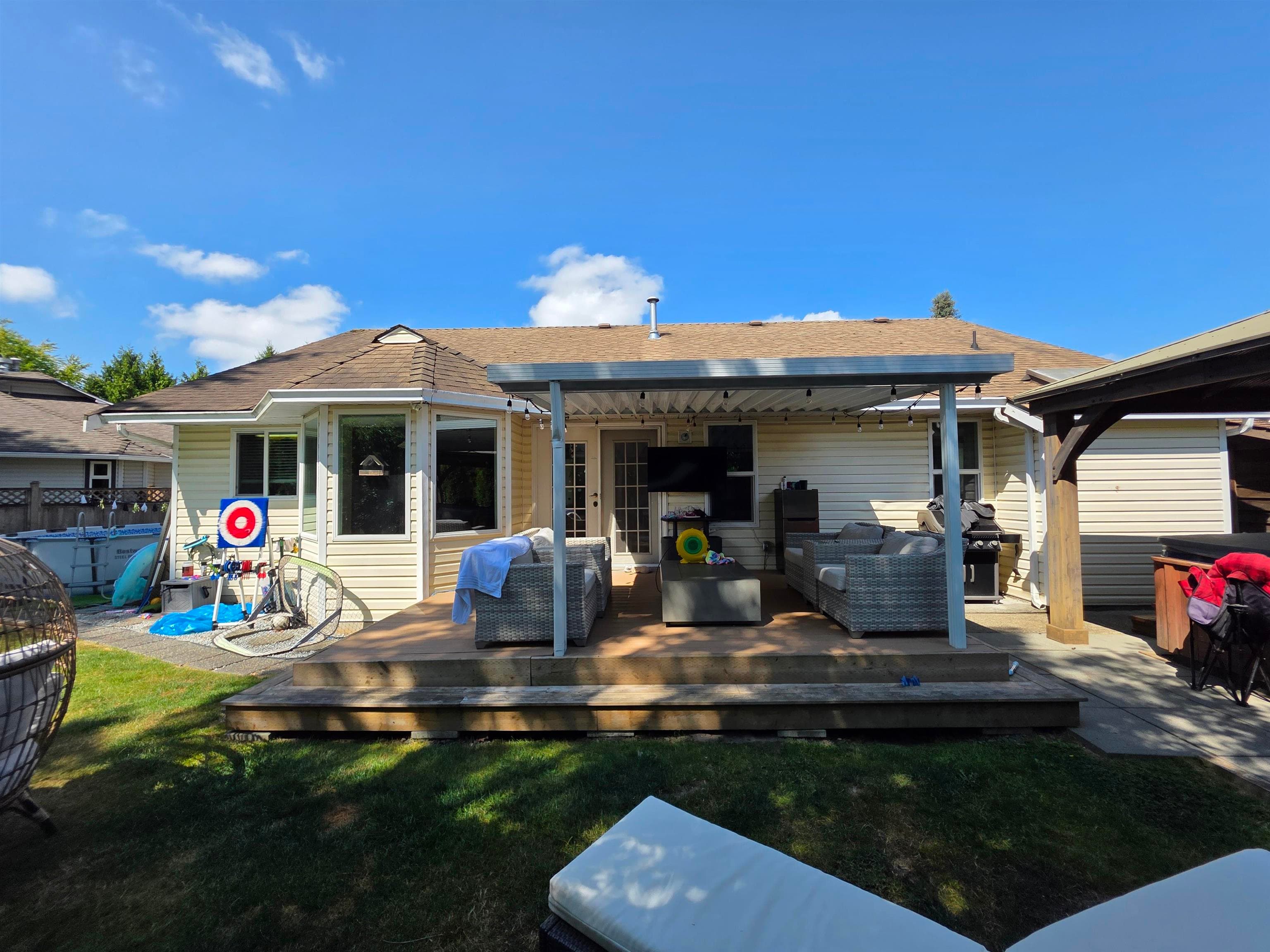6038 187 Street, Surrey, V3S 7P3 — photo 2