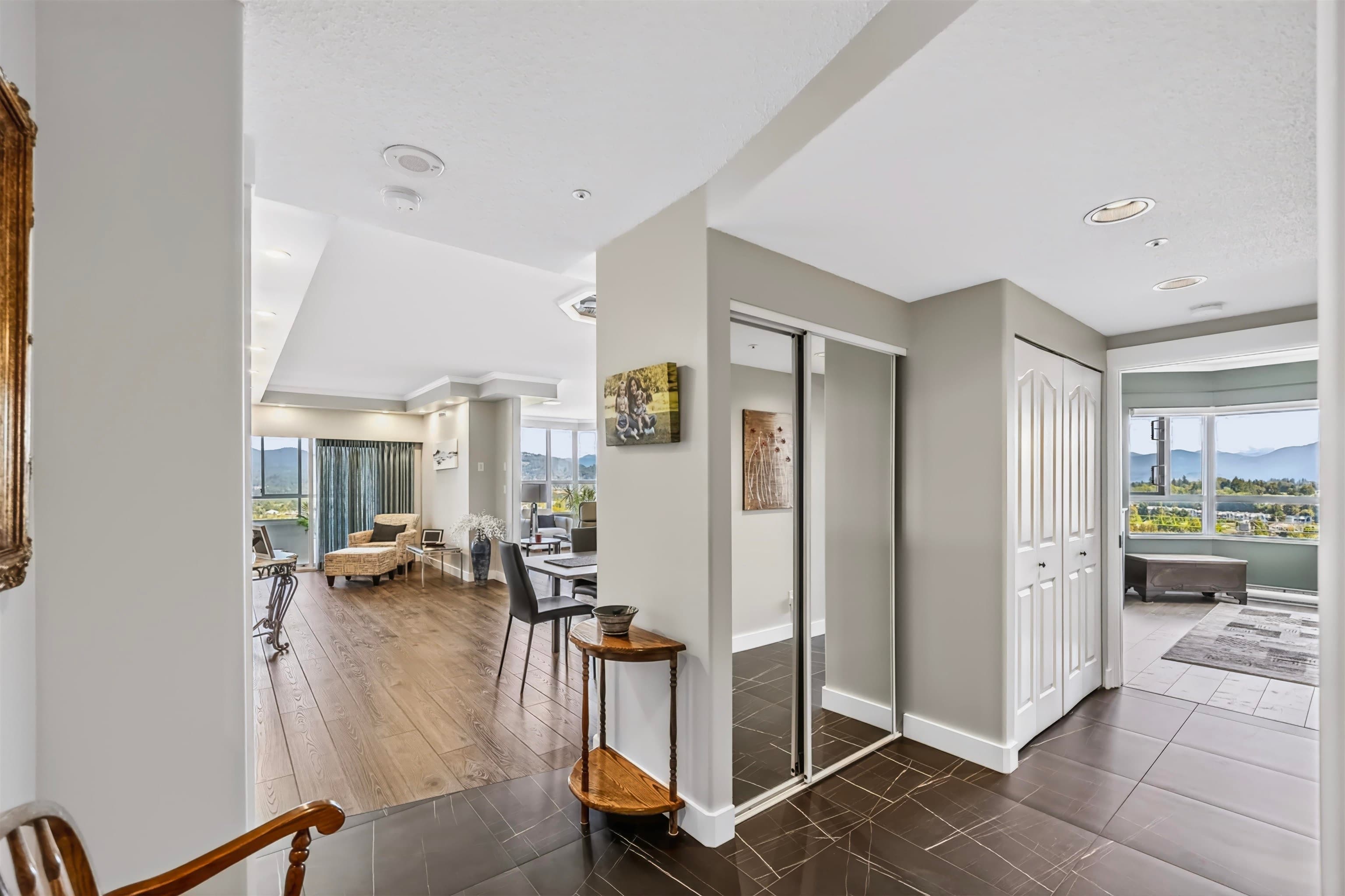 1601 - 3190 Gladwin Road, Abbotsford, V2T 5T2 — photo 4