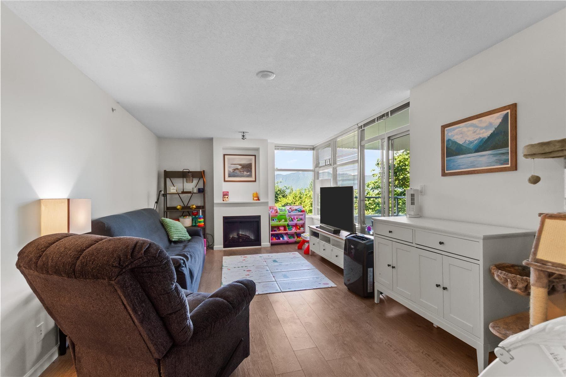 307 - 9298 University Crescent, Burnaby, V5A 4X8 — photo 2