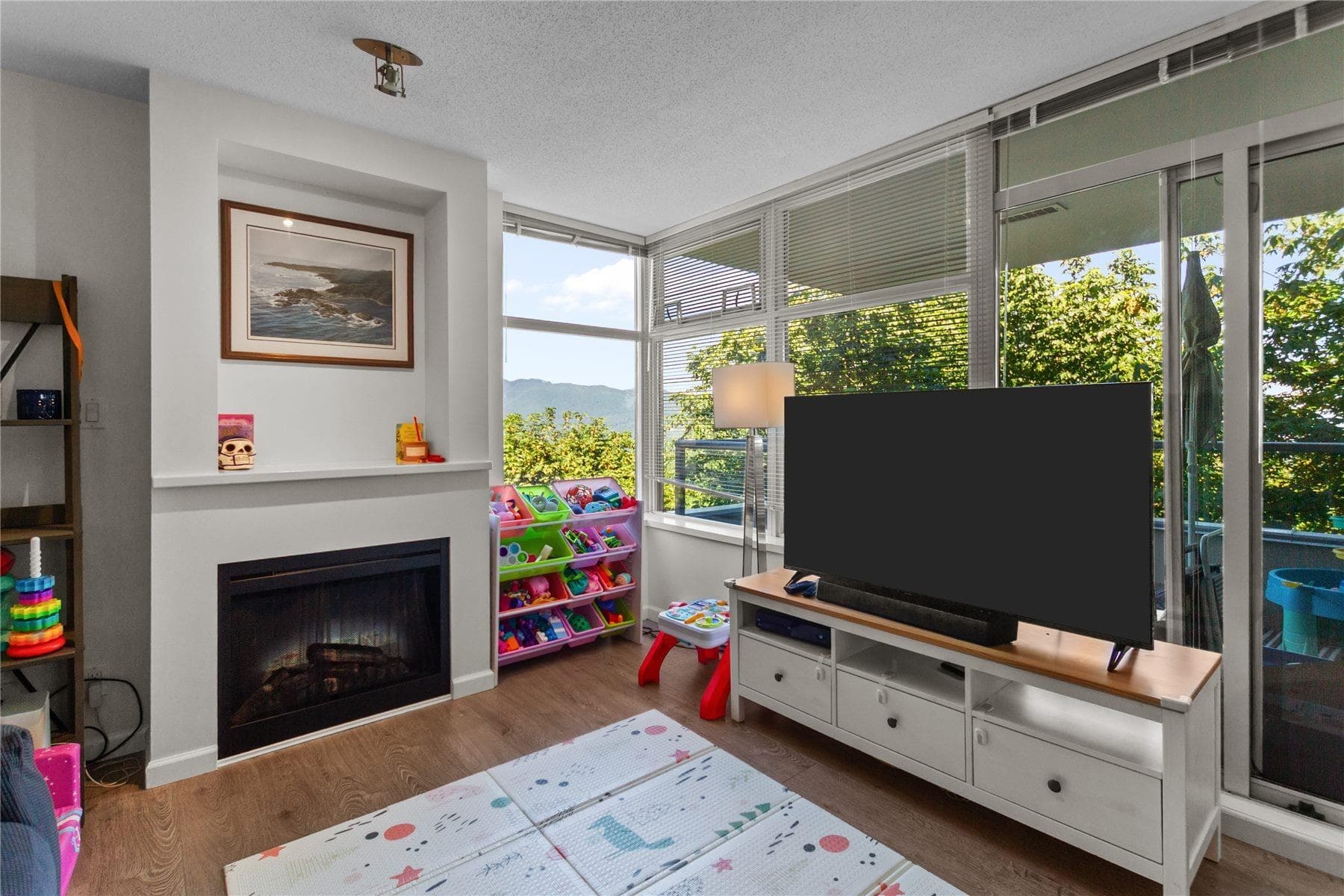 307 - 9298 University Crescent, Burnaby, V5A 4X8 — photo 3