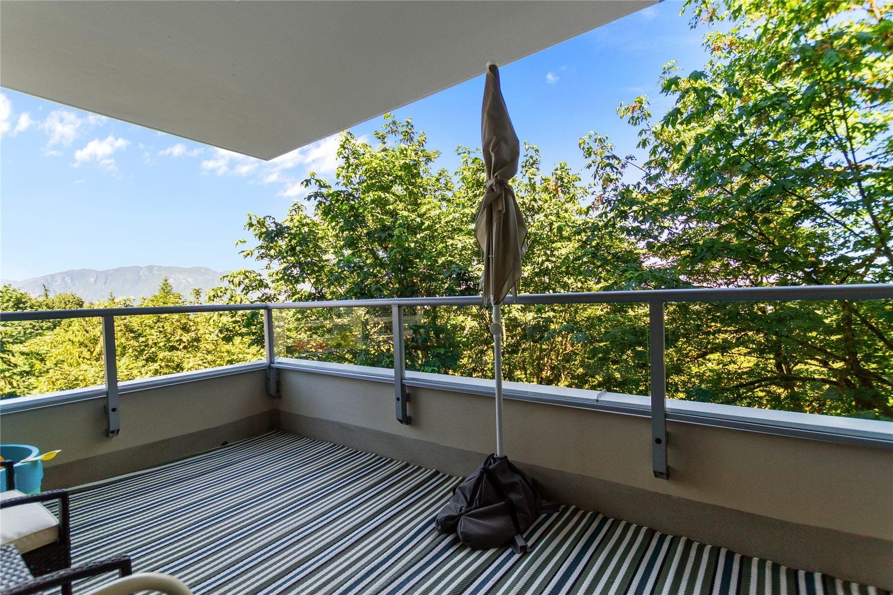 307 - 9298 University Crescent, Burnaby, V5A 4X8 — photo 5