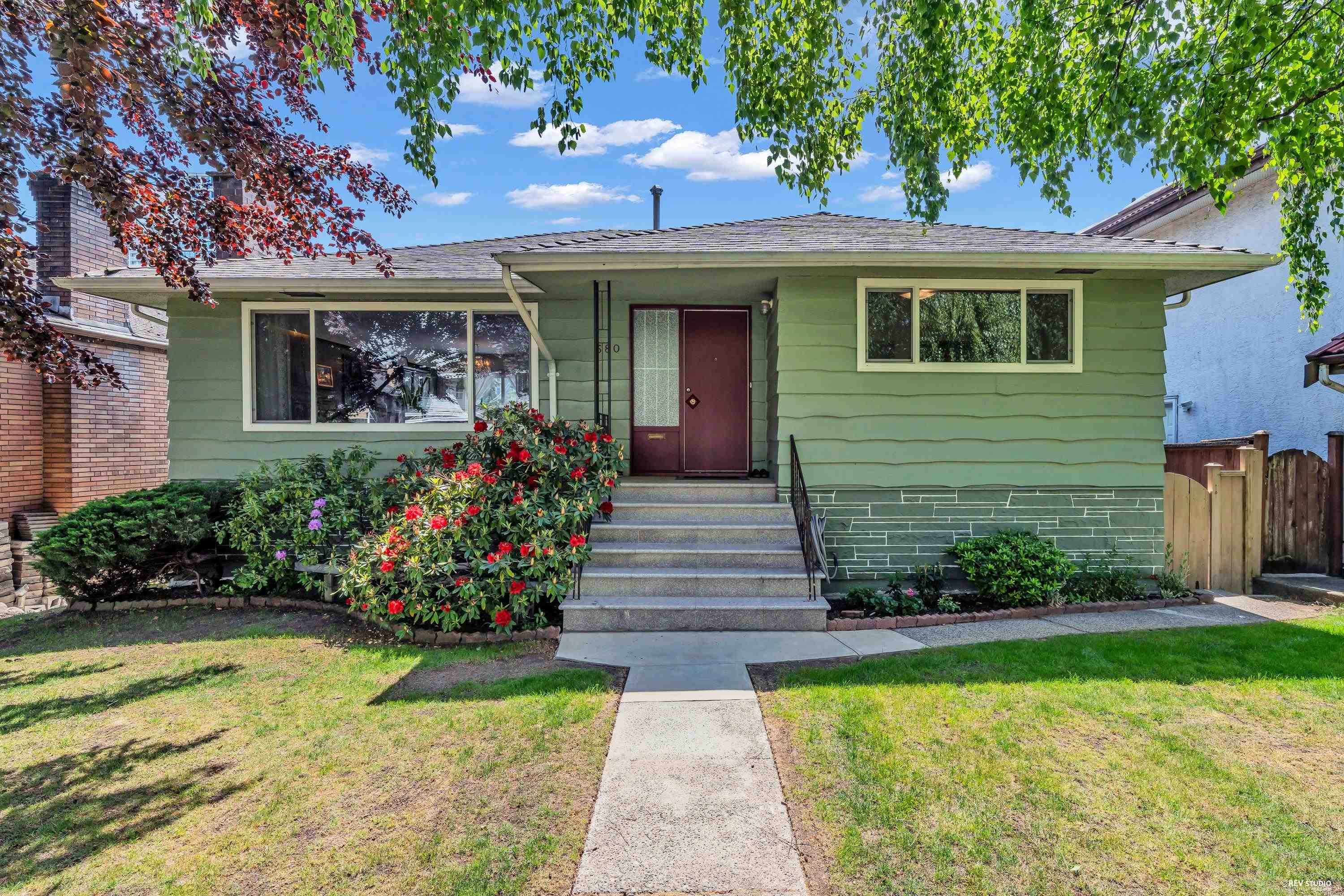 580 W 64th Avenue, Vancouver, V6P 2K9 — photo 1