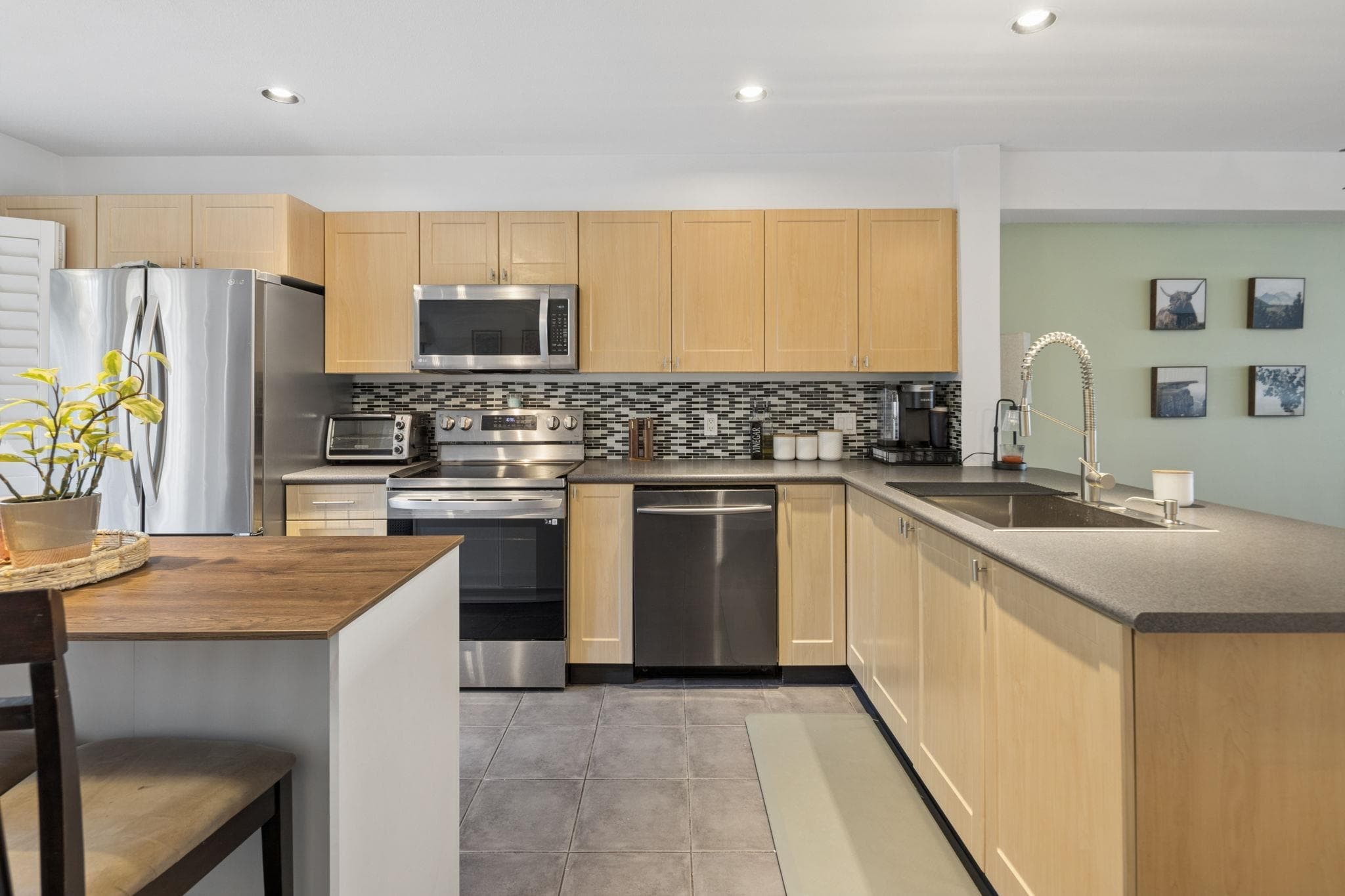 37 - 15168 36 Avenue, Surrey, V3Z 0Z6 — photo 5