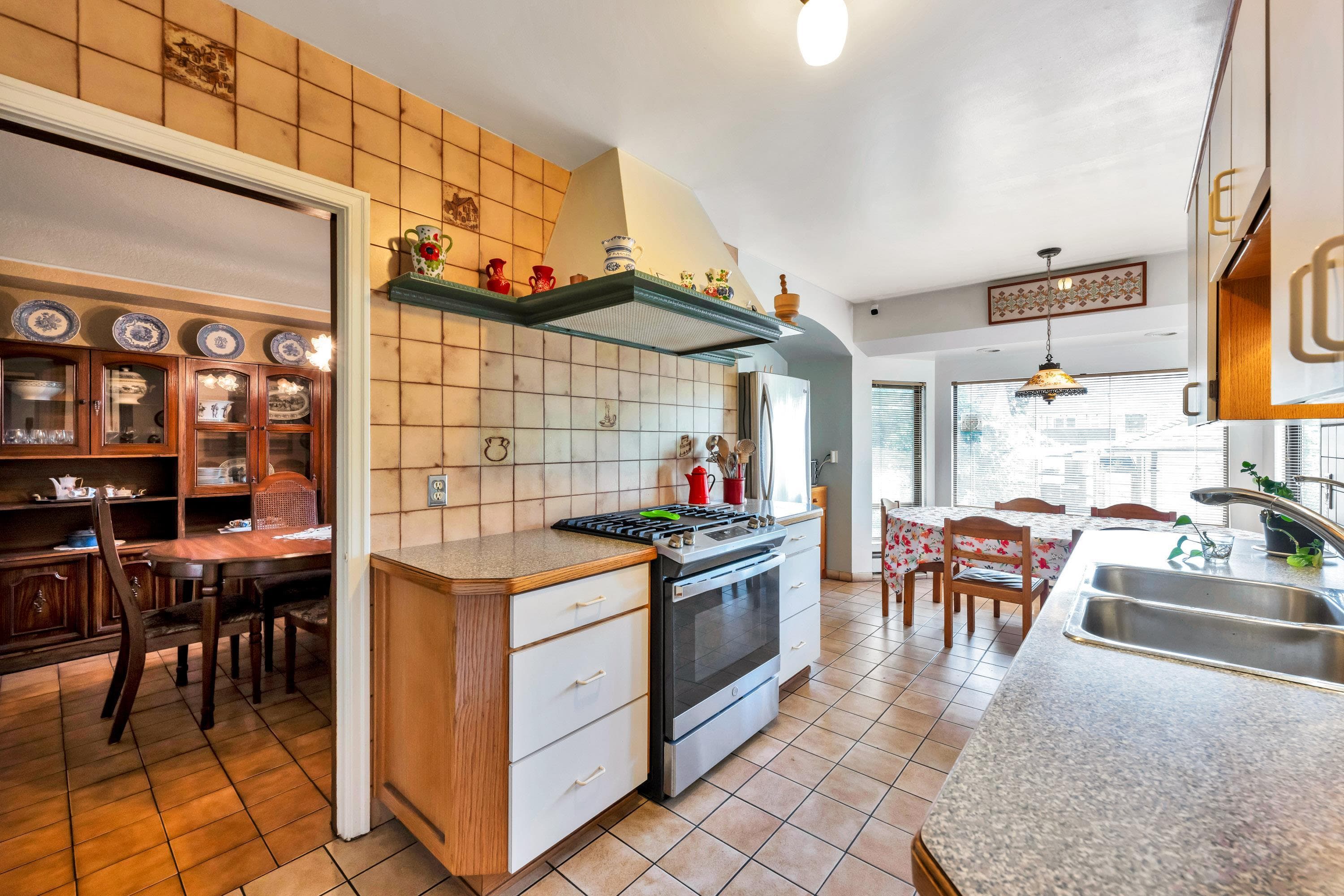 3778 Triumph Street, Burnaby, V5C 1Y4 — photo 5