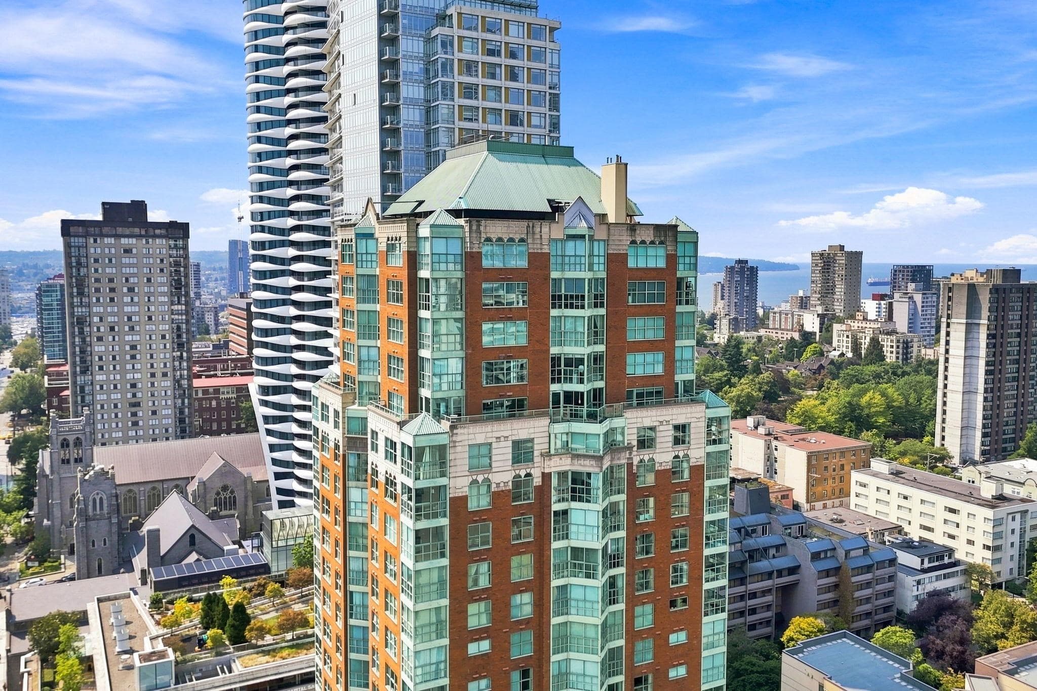 2301 - 909 Burrard Street, Vancouver, V6Z 2N2 — photo 2