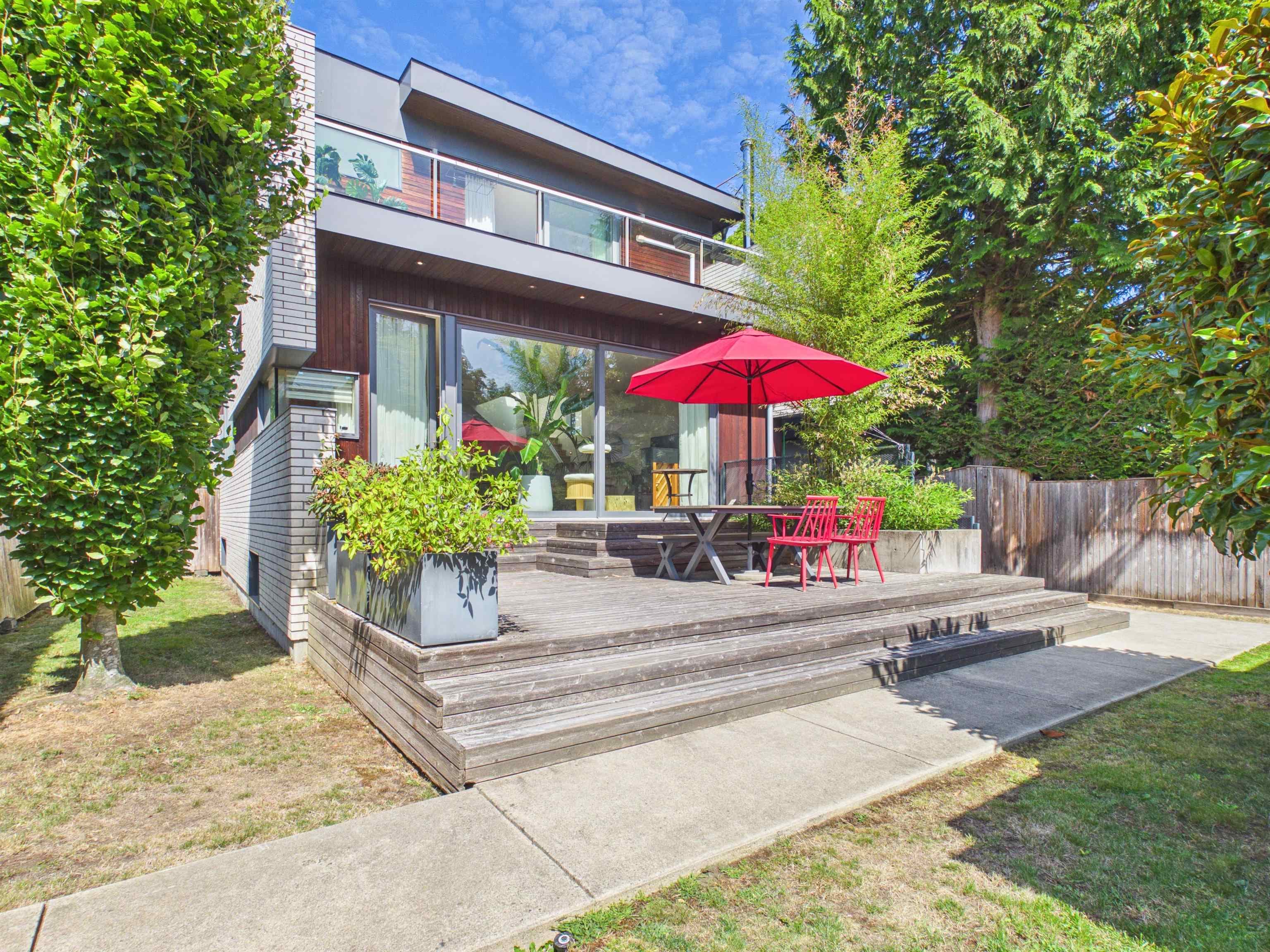 2996 W 11th Avenue, Vancouver, V6K 2M3 — photo 3
