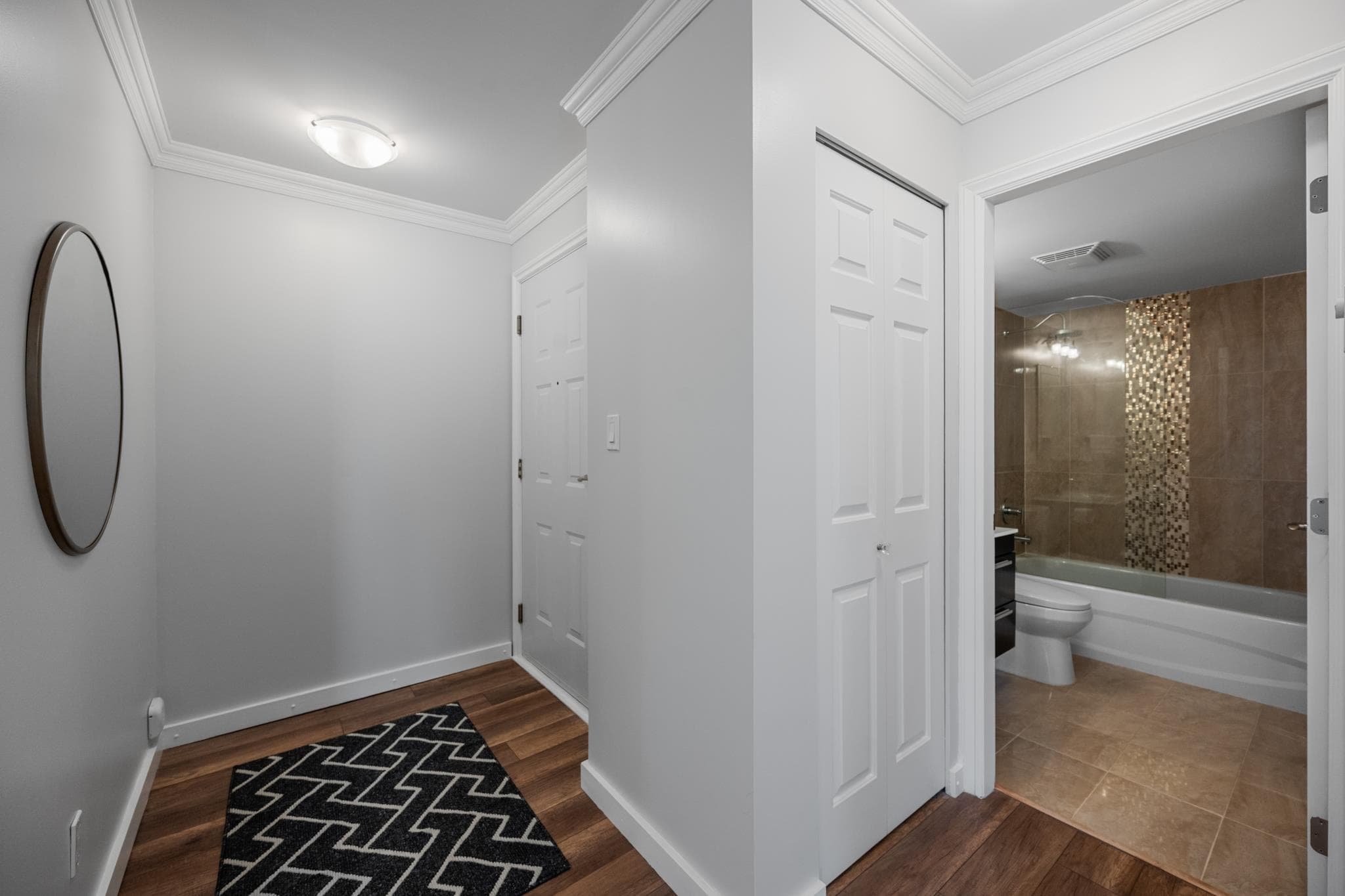 302 - 12 Laguna Court, New Westminster, V3M 6W4 — photo 2