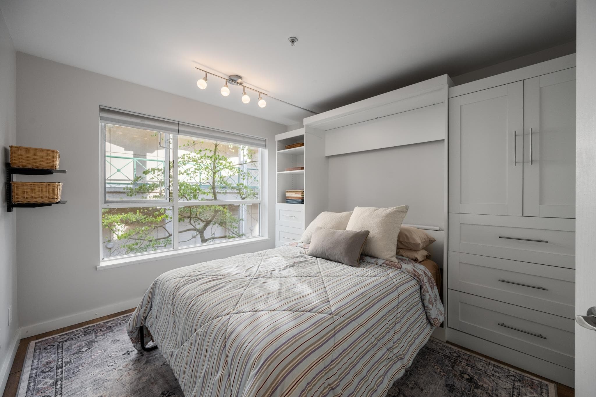 302 - 12 Laguna Court, New Westminster, V3M 6W4 — photo 5