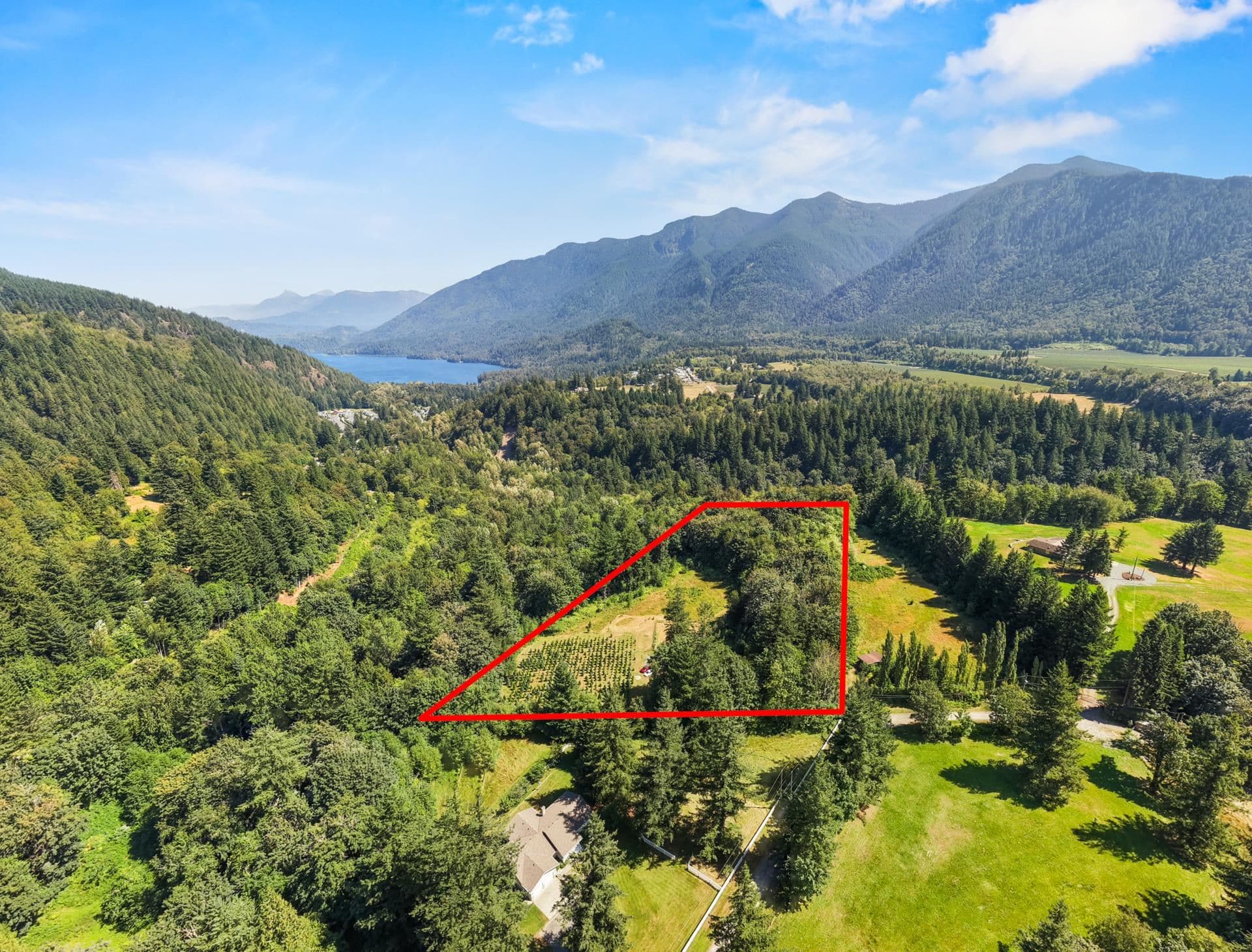 1420 Janovick Road, Columbia Valley, V2R 4X6 — photo 1