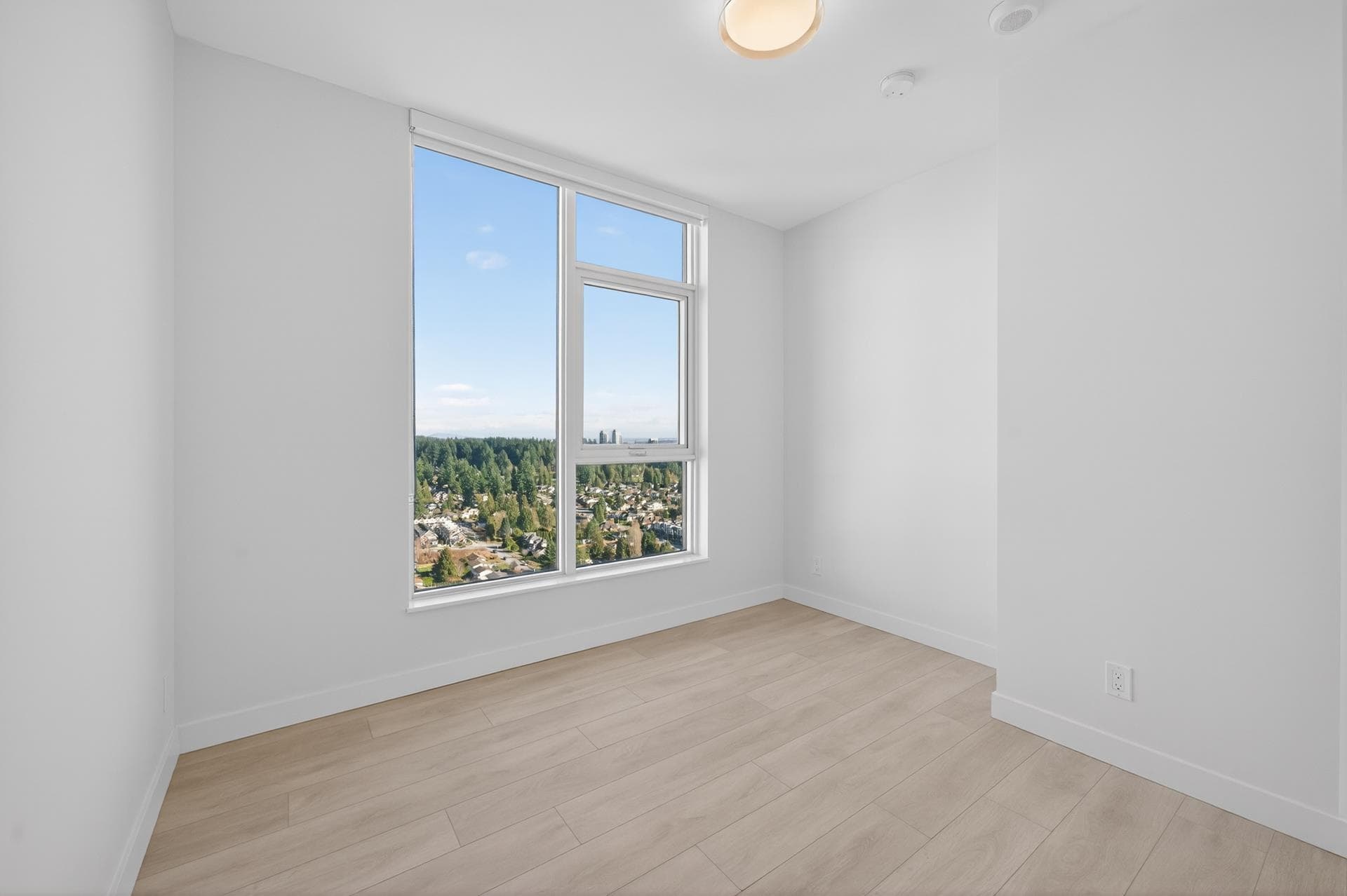 2302 - 537 Cottonwood Avenue, Coquitlam, V3J 0S4 — photo 3