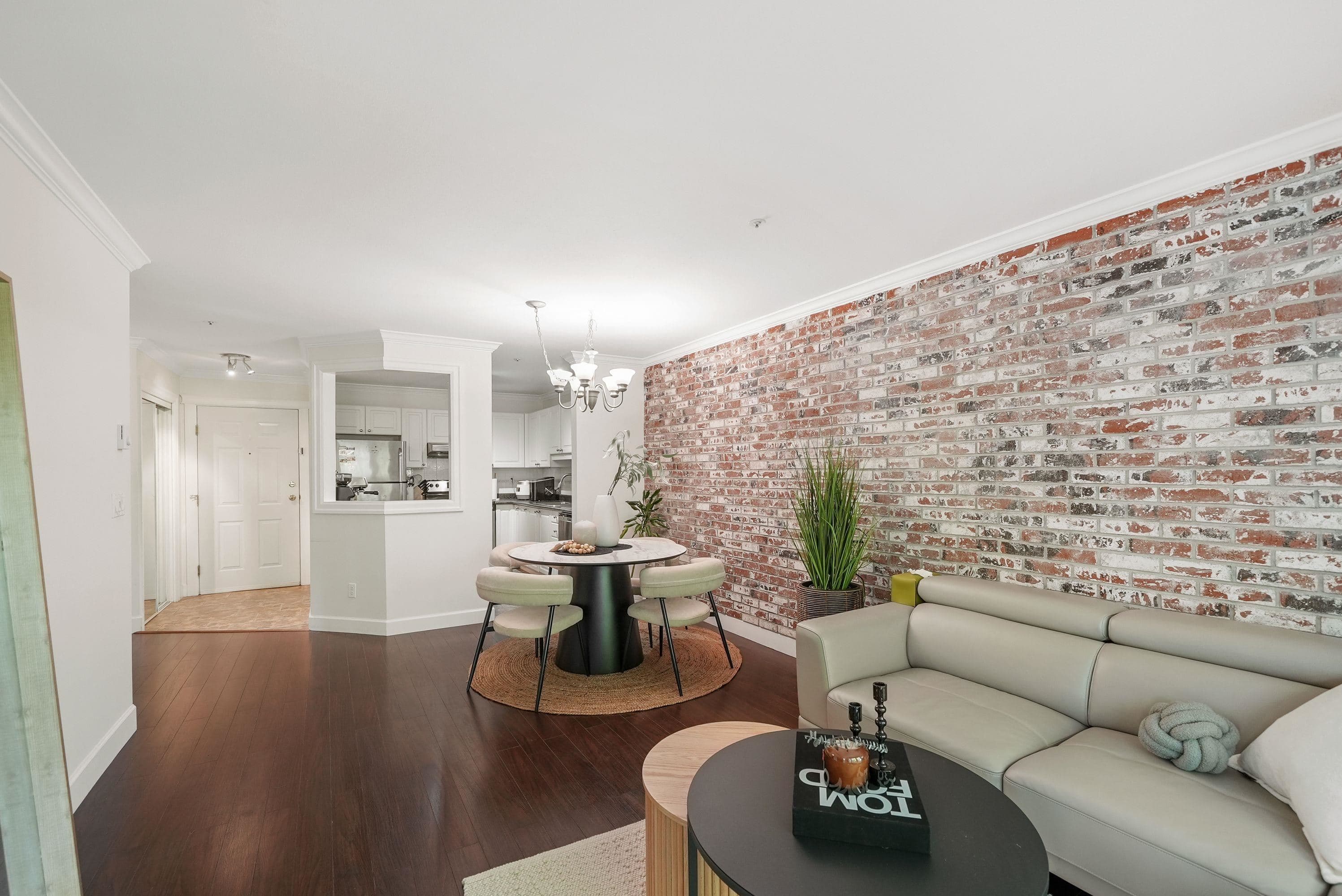 302 - 888 Gauthier Avenue, Coquitlam, V3K 6Y1 — photo 2