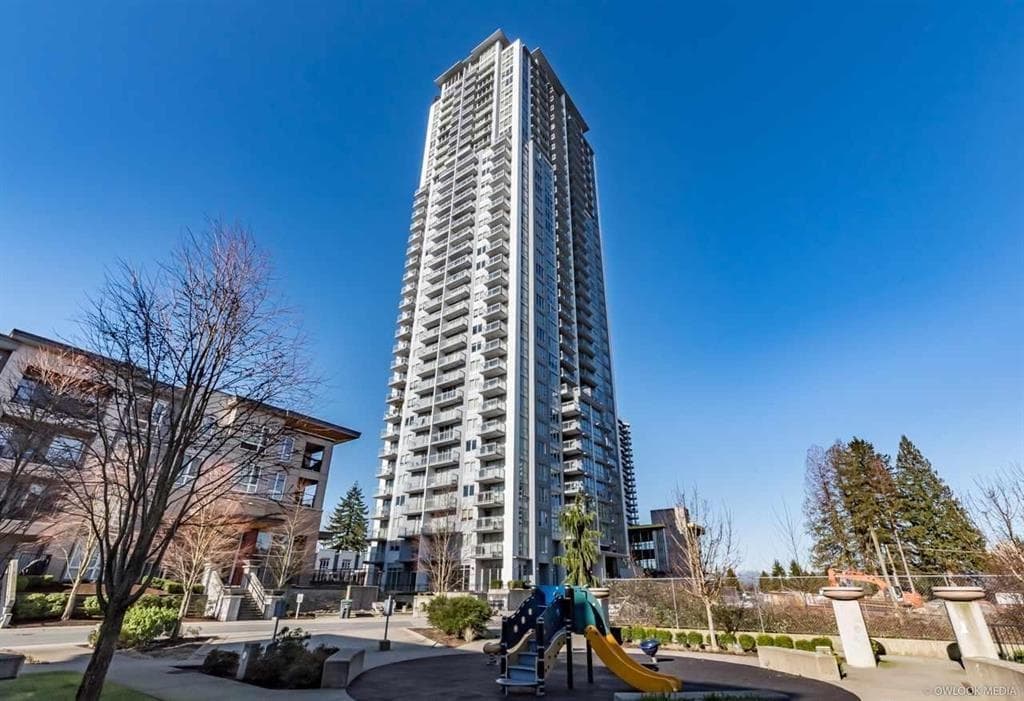 711 - 13325 102a Avenue, Surrey, V3T 0J5 — photo 2