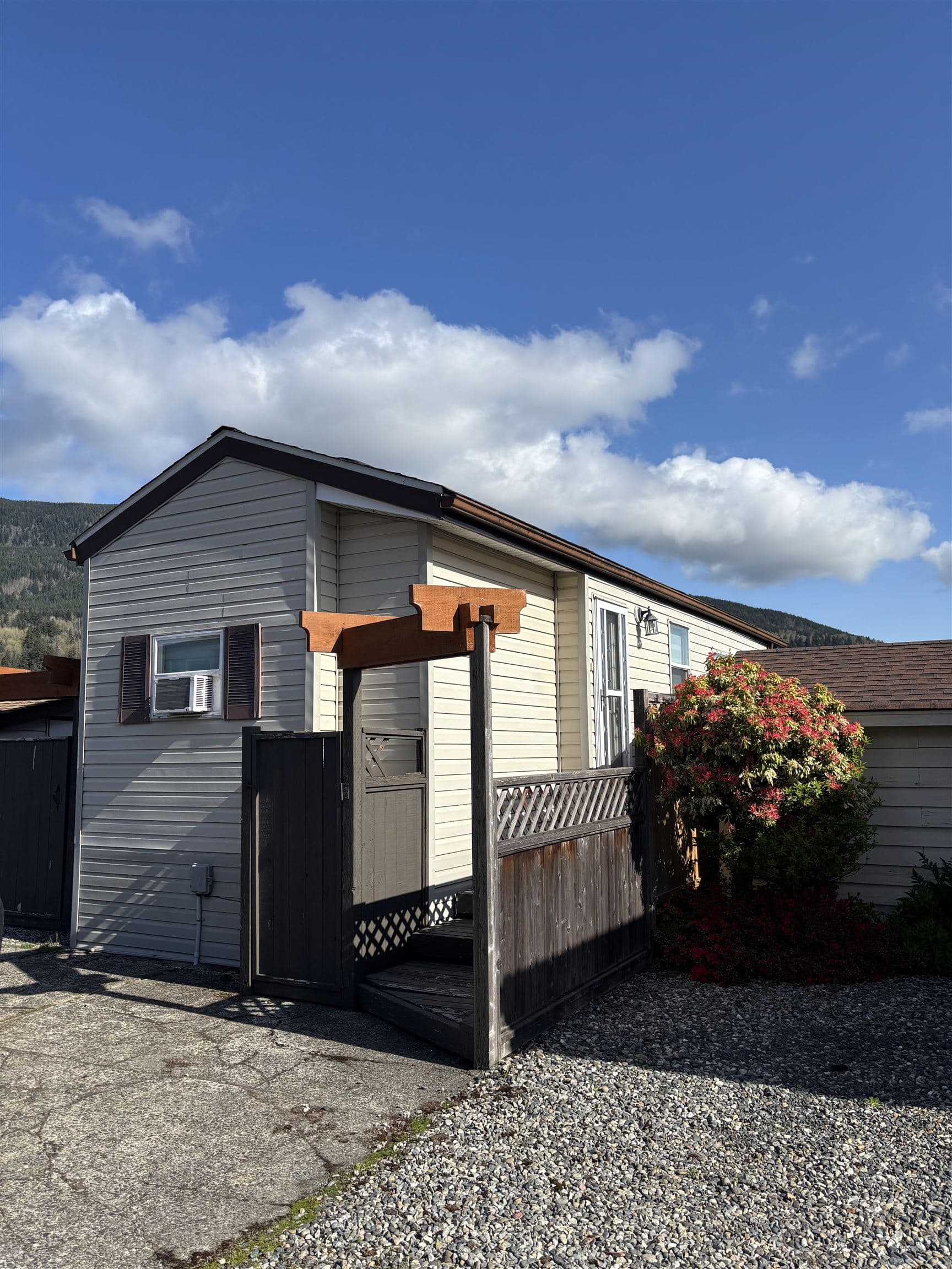170 - 1436 Frost Road, Cultus Lake, V2R 4X8 — photo 2