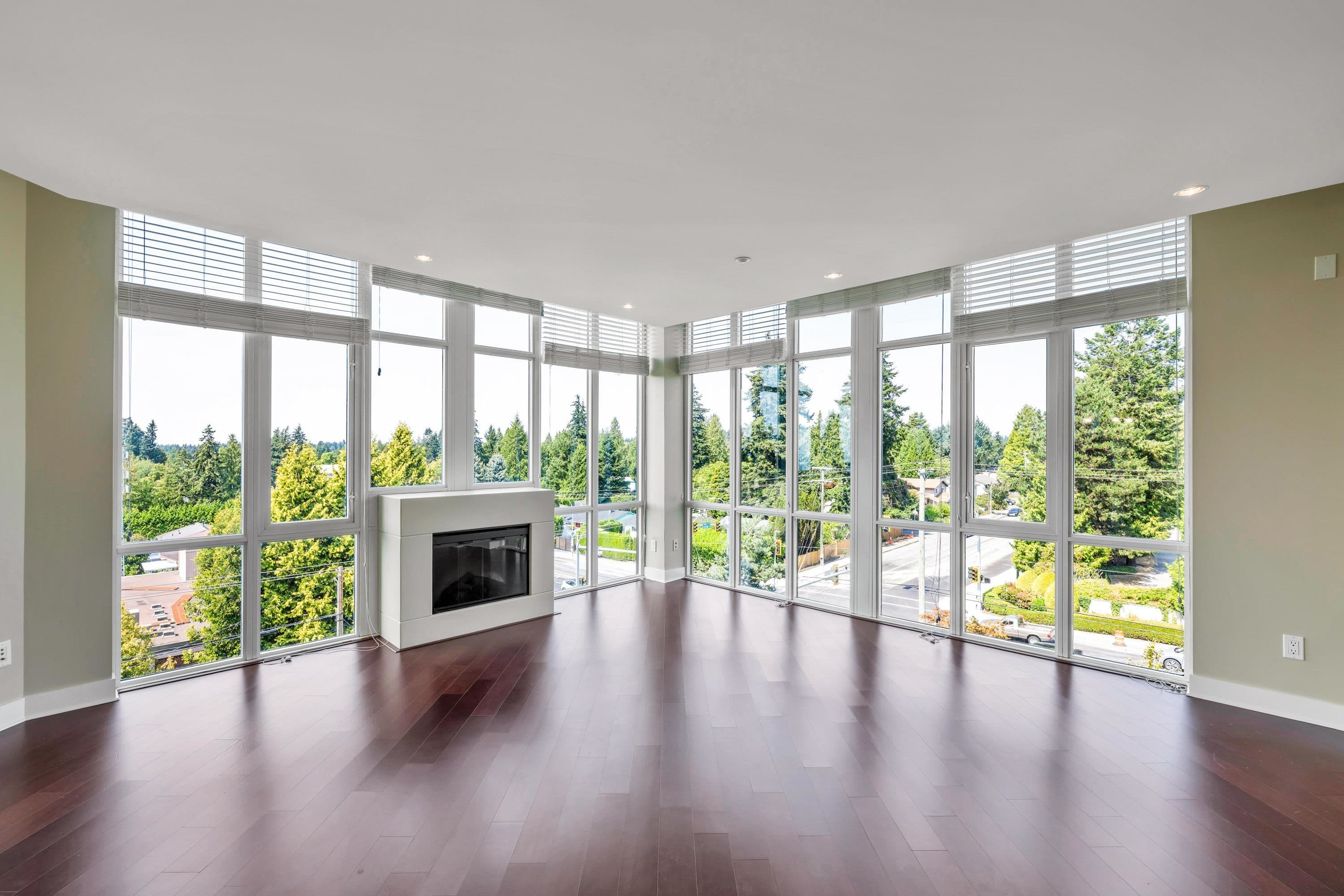 504 - 14824 North Bluff Road, White Rock, V4B 3E2 — photo 3