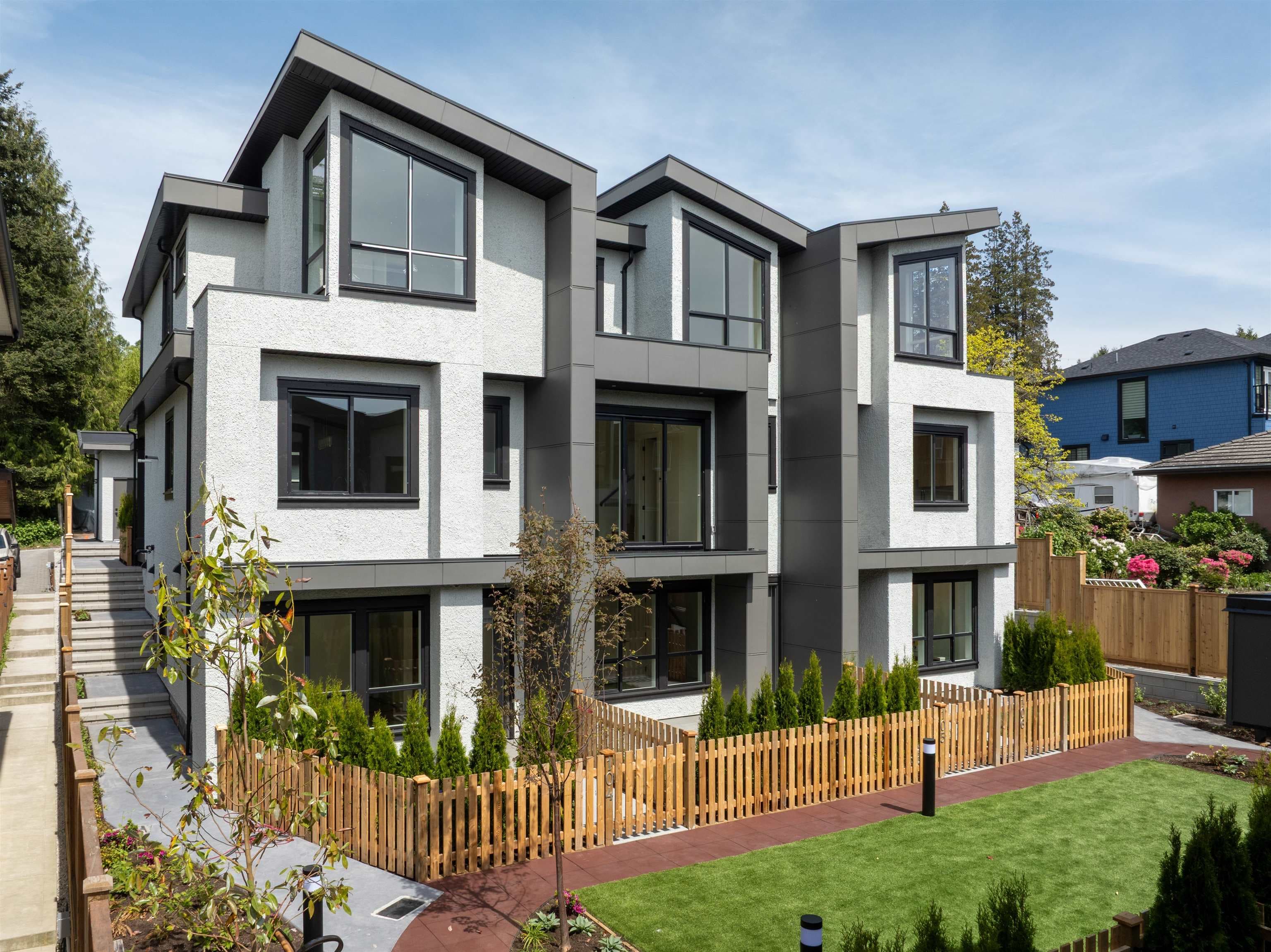 105 - 753 Edgar Avenue, Coquitlam, V3K 2J3 — photo 1
