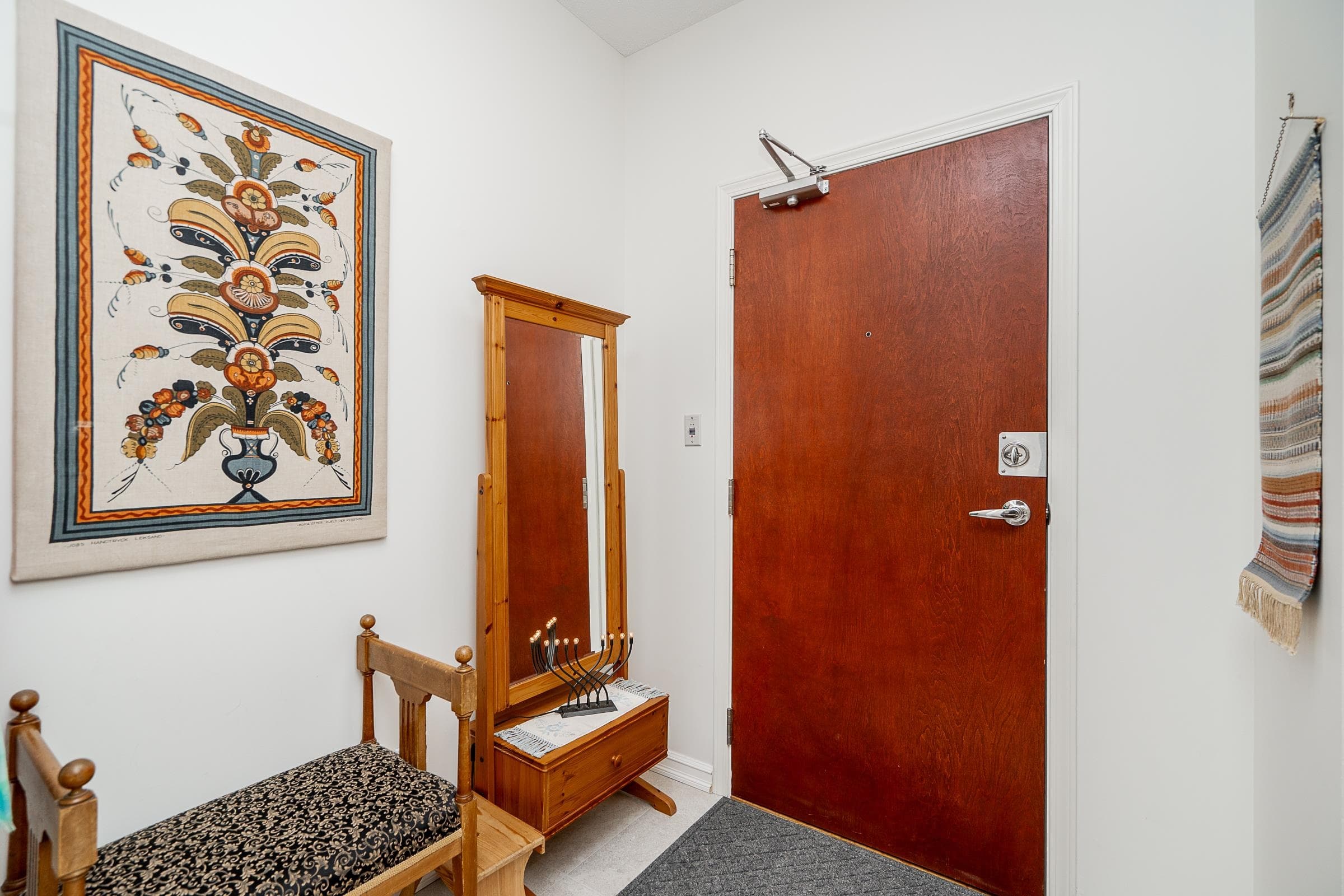 403 - 1551 Foster Street, White Rock, V4B 5M1 — photo 4