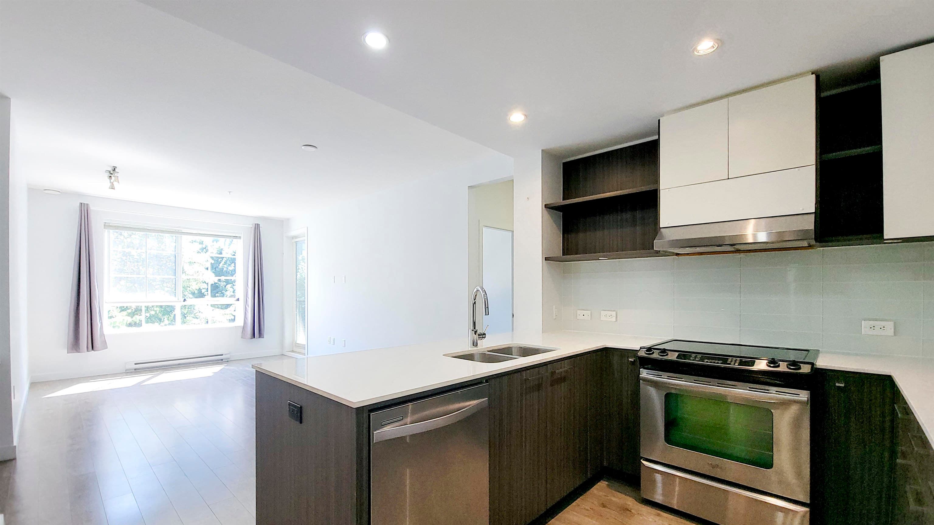 210 - 608 Como Lake Avenue, Coquitlam, V3J 0B2 — photo 5