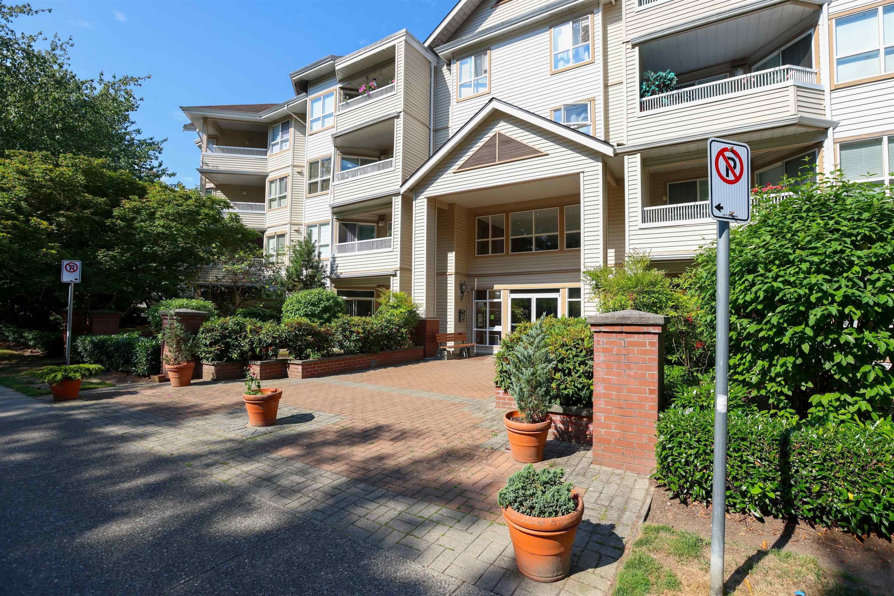 102 - 8139 121a Street, Surrey, V3W 0Z2 — photo 2