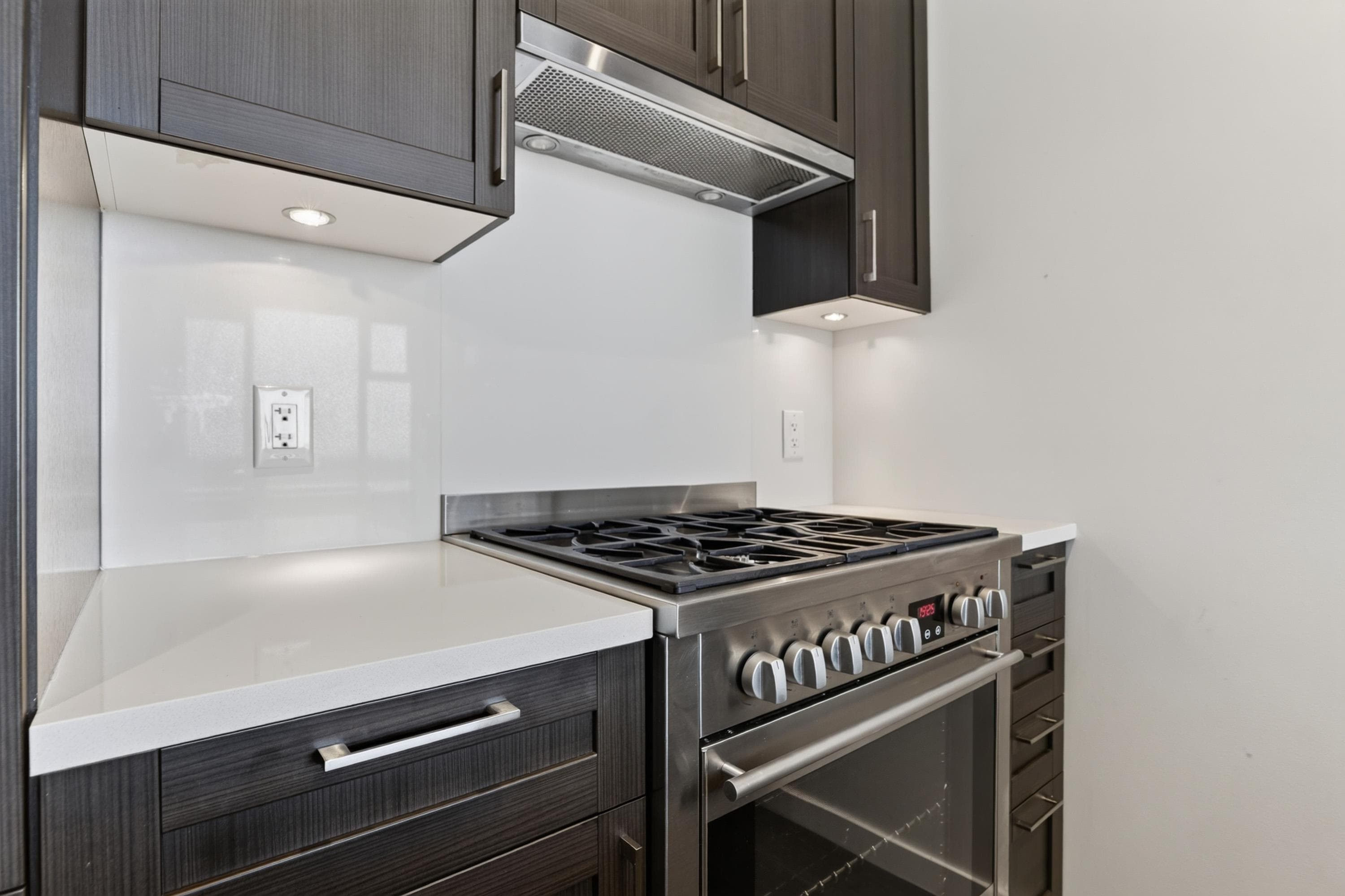 3305 - 5665 Boundary Road, Vancouver, V5R 0E4 — photo 5