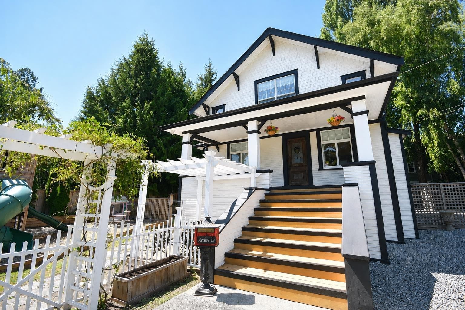 4671 Arthur Drive, Delta, V4K 2X4 — photo 1