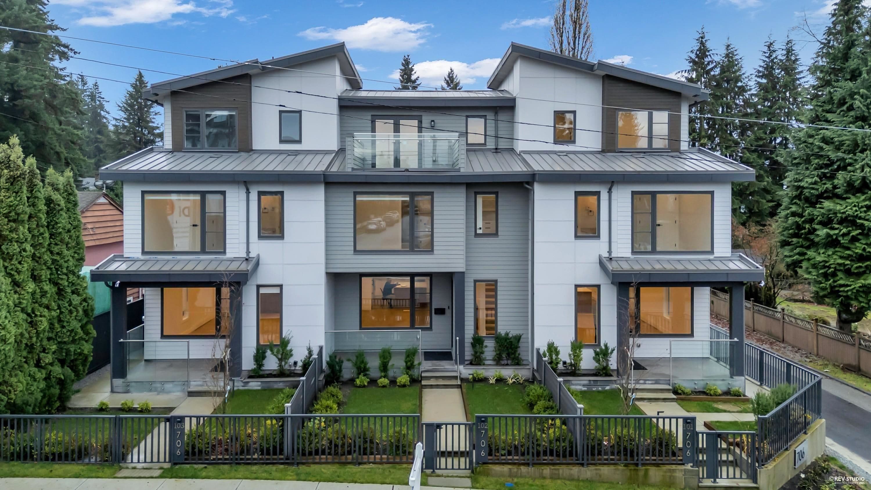 102 - 706 Smith Avenue, Coquitlam, V3J 2W7 — photo 1