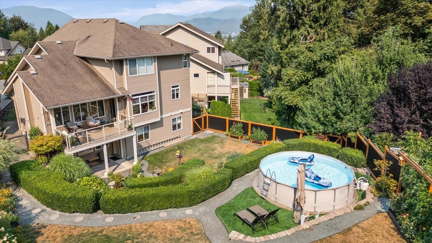 5602 Thom Creek Drive, Chilliwack, V2R 5Z6 — photo 3