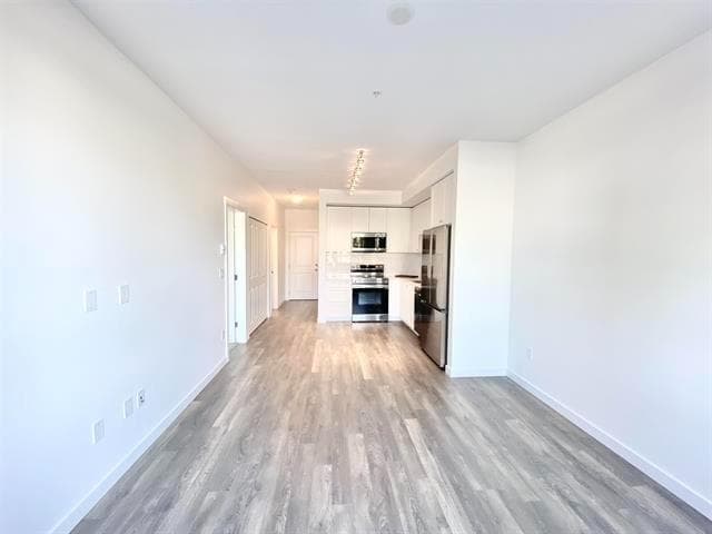 102 - 15858 Fraser Highway, Surrey, V4N 6X4 — photo 4