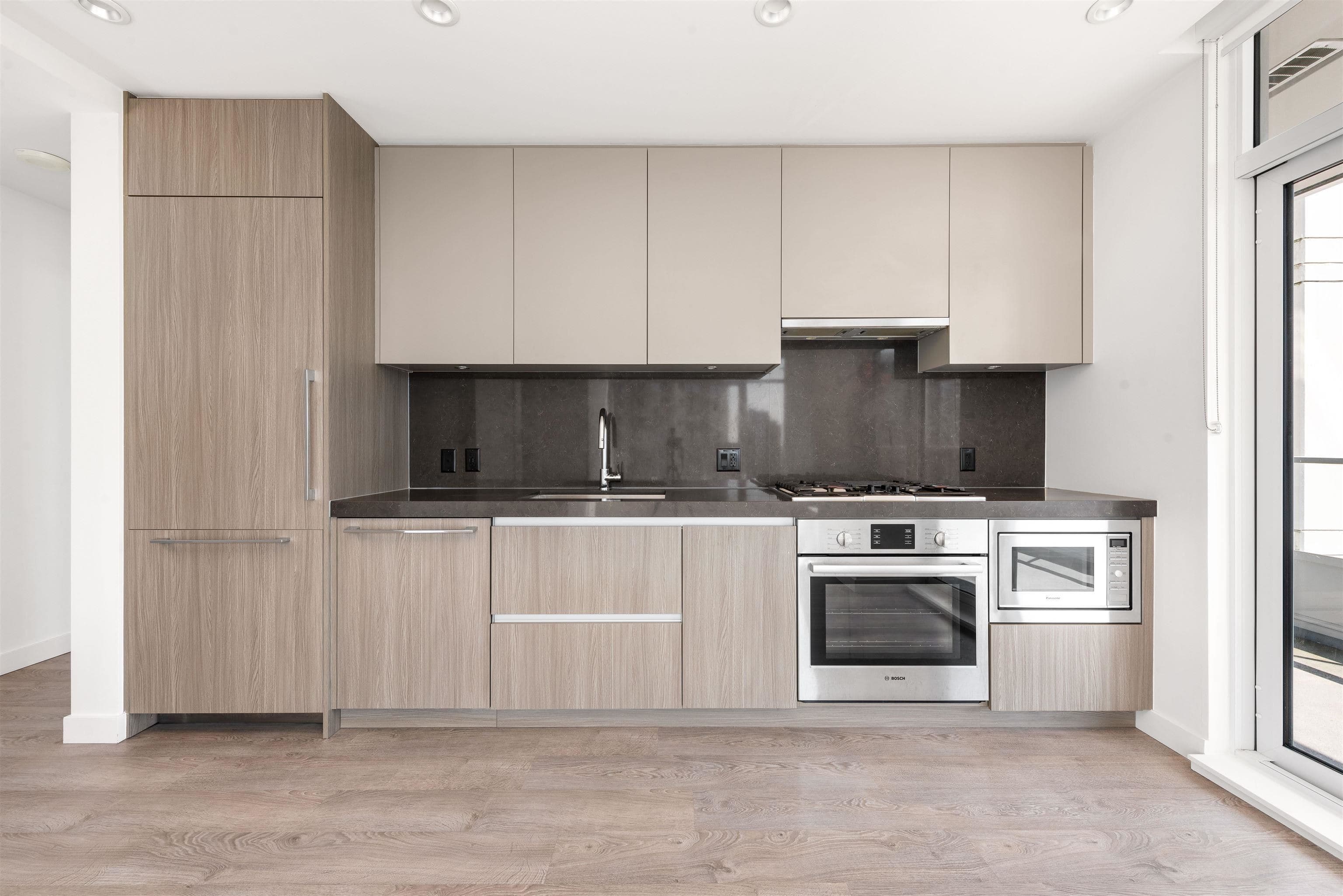 2109 - 6080 Mckay Avenue, Burnaby, V6P 1Z4 — photo 2