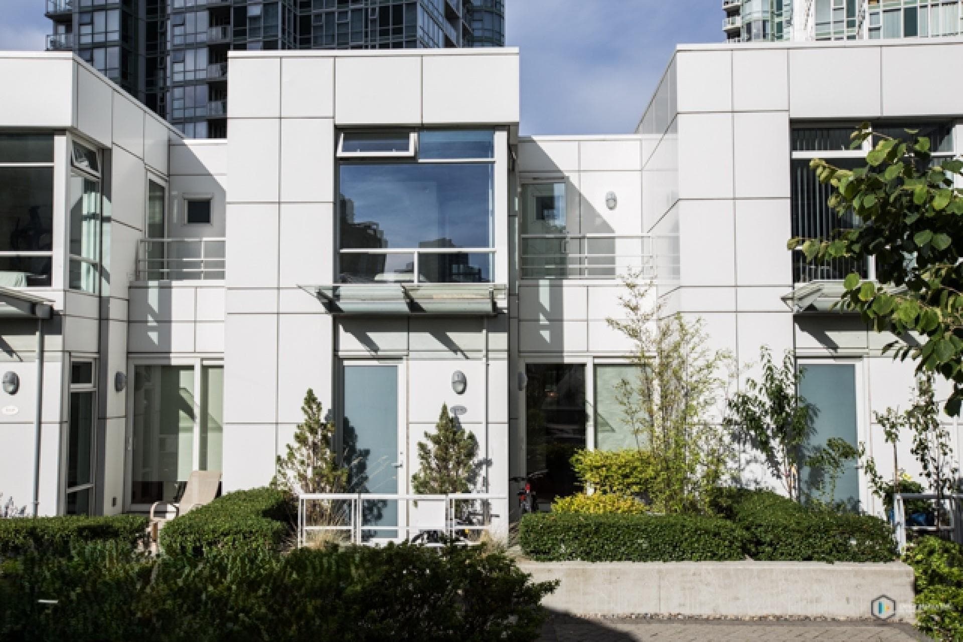 THN - 1111 Marinaside Crescent, Vancouver