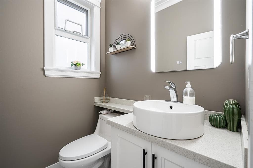 13916 60 Avenue, Surrey, V3X 0G6 — photo 3