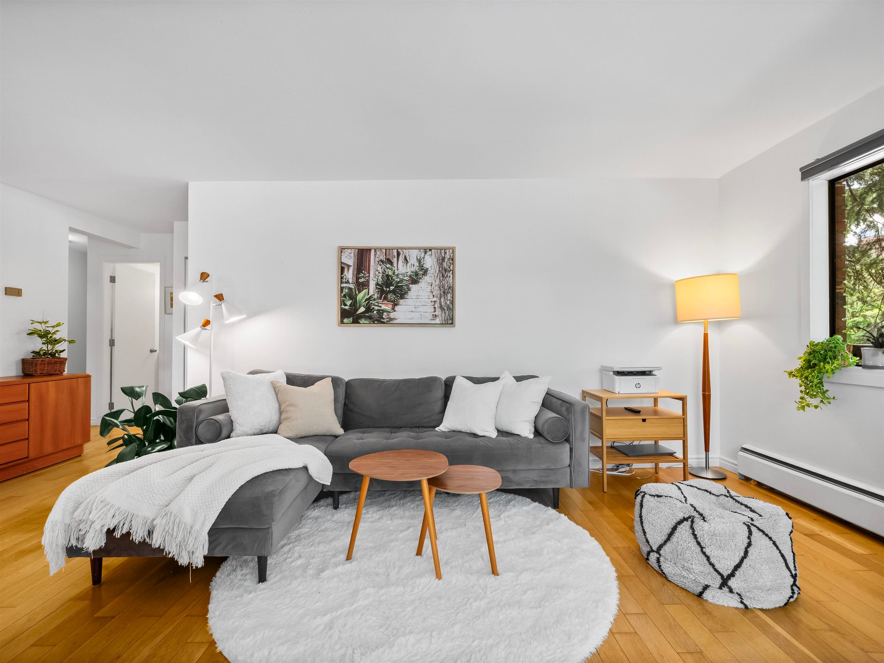 201 - 2330 Maple Street, Vancouver, V6J 3T6 — photo 2