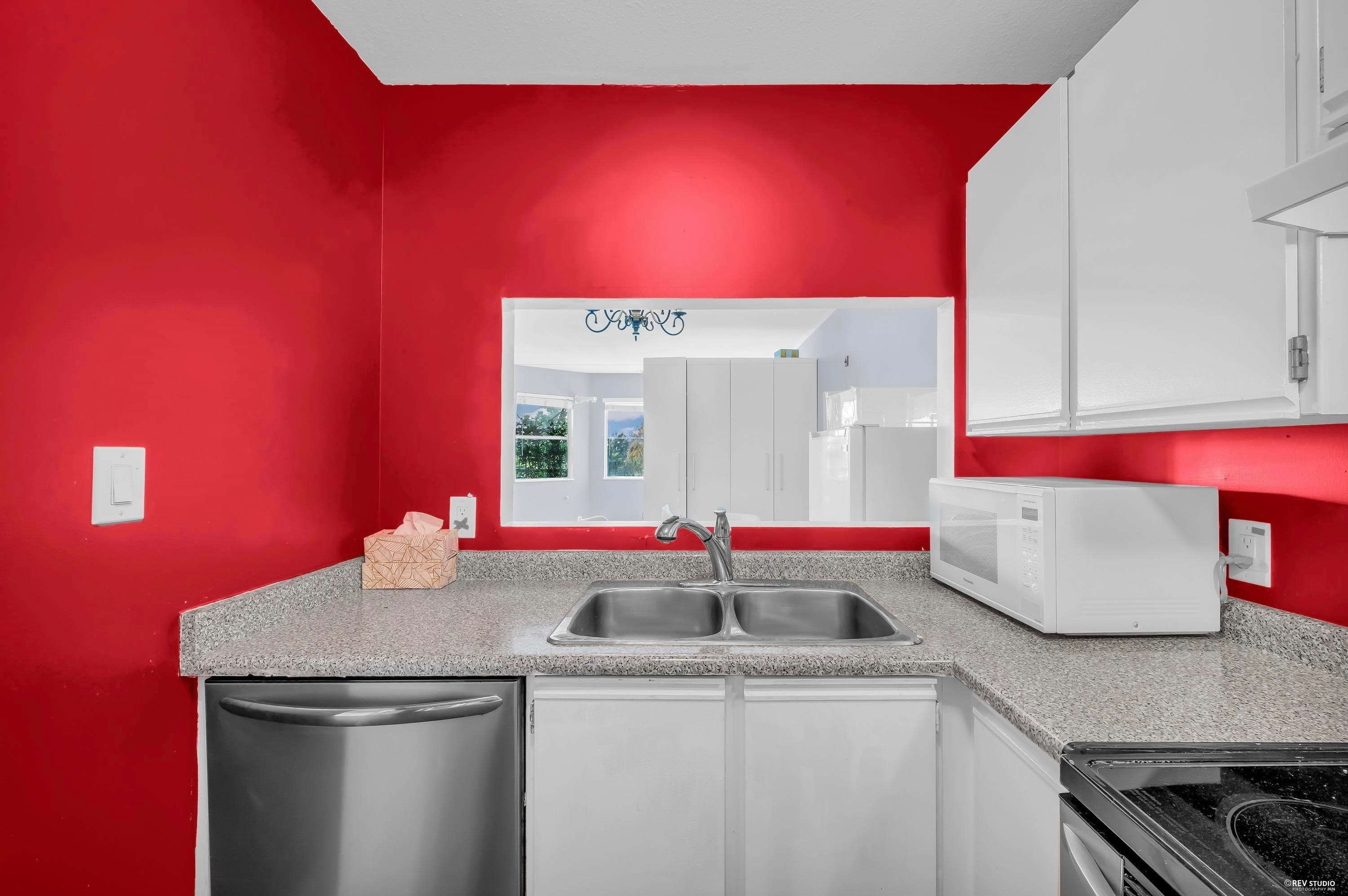 115 - 918 Roderick Avenue, Coquitlam, V3K 1R1 — photo 3