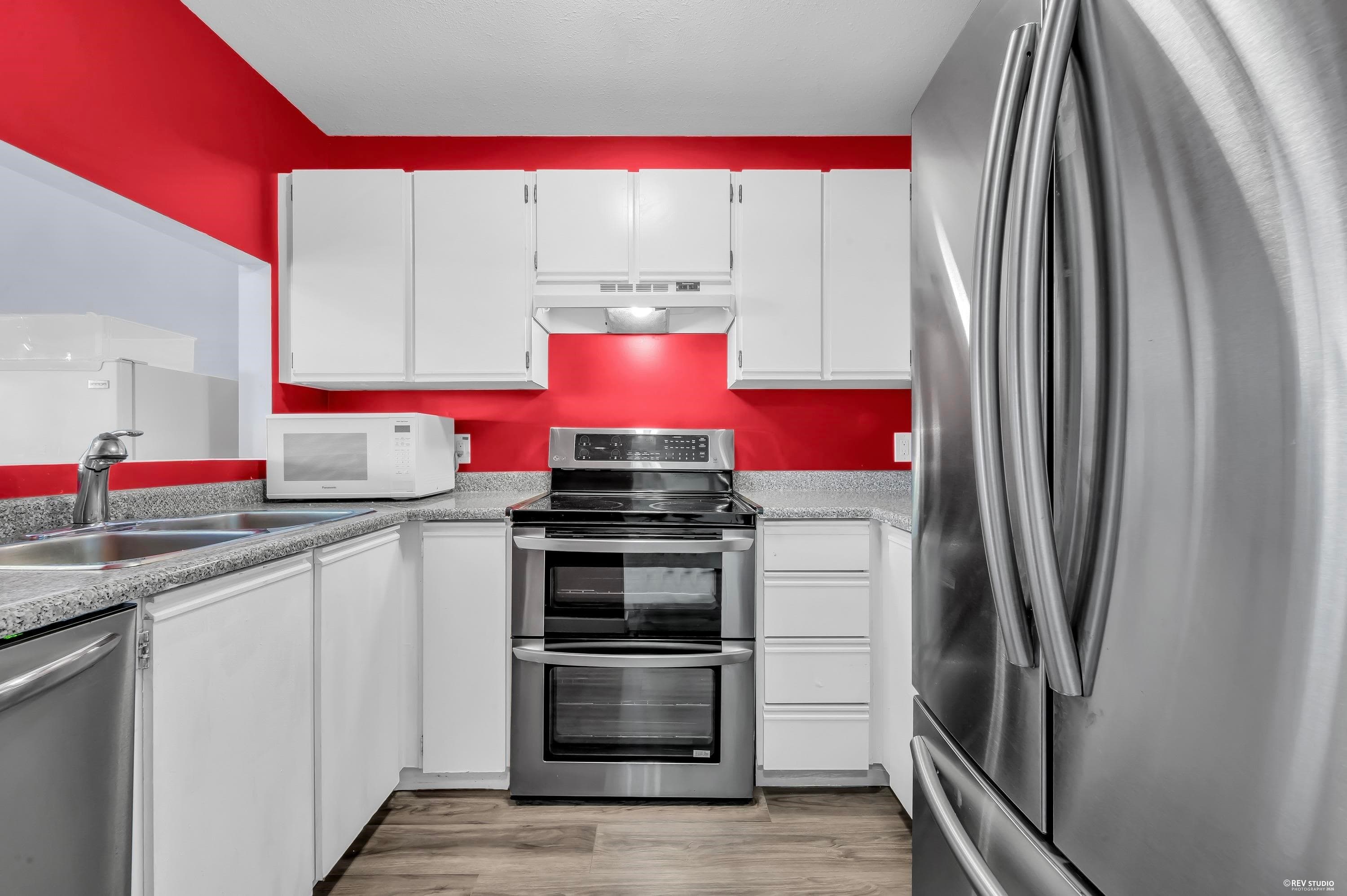 115 - 918 Roderick Avenue, Coquitlam, V3K 1R1 — photo 1